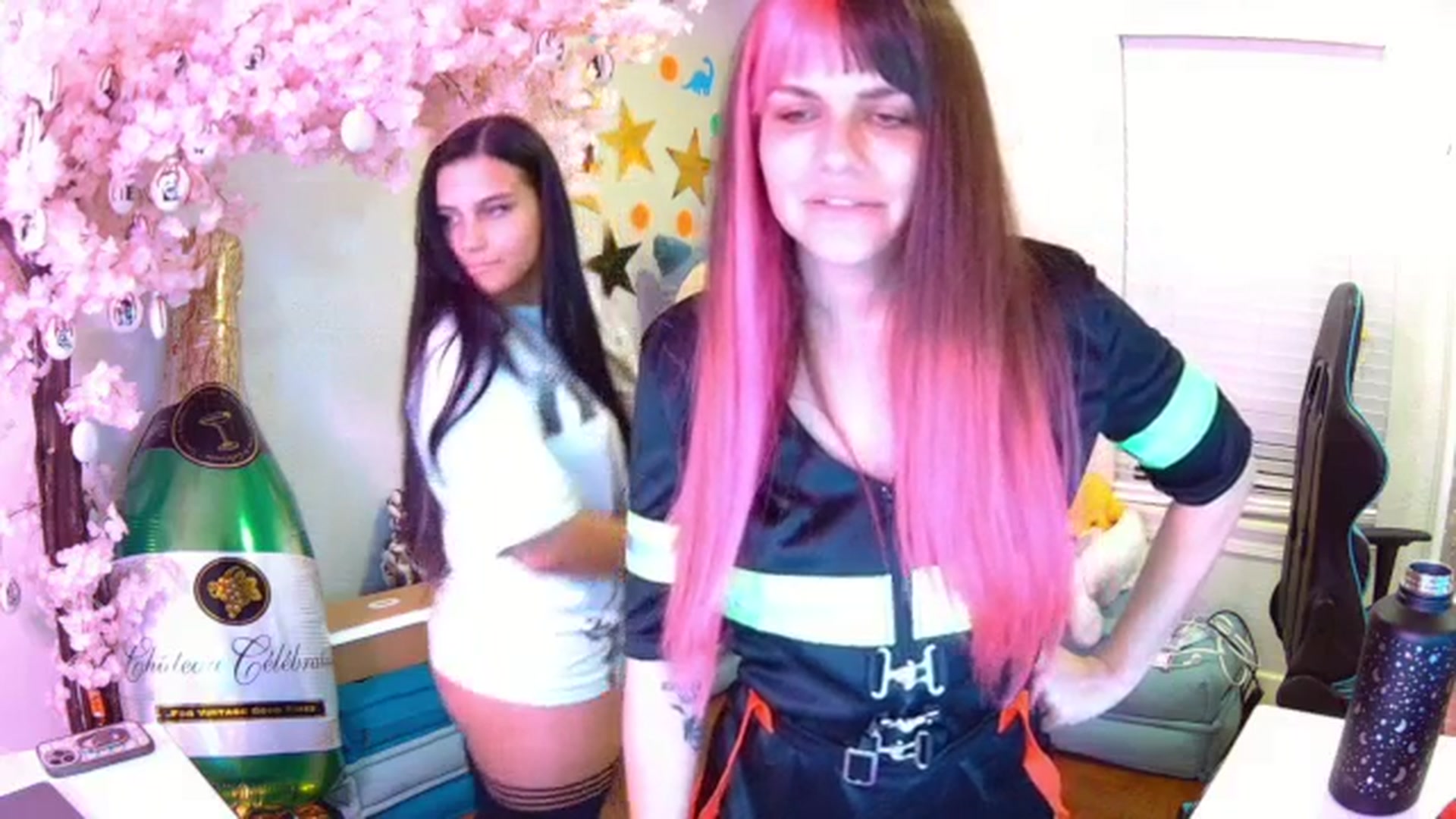 Gallery image thumbnail from DahliaIsDopey's myfreecams stream on, 10/27/2023, 04:42 image 2 of 20