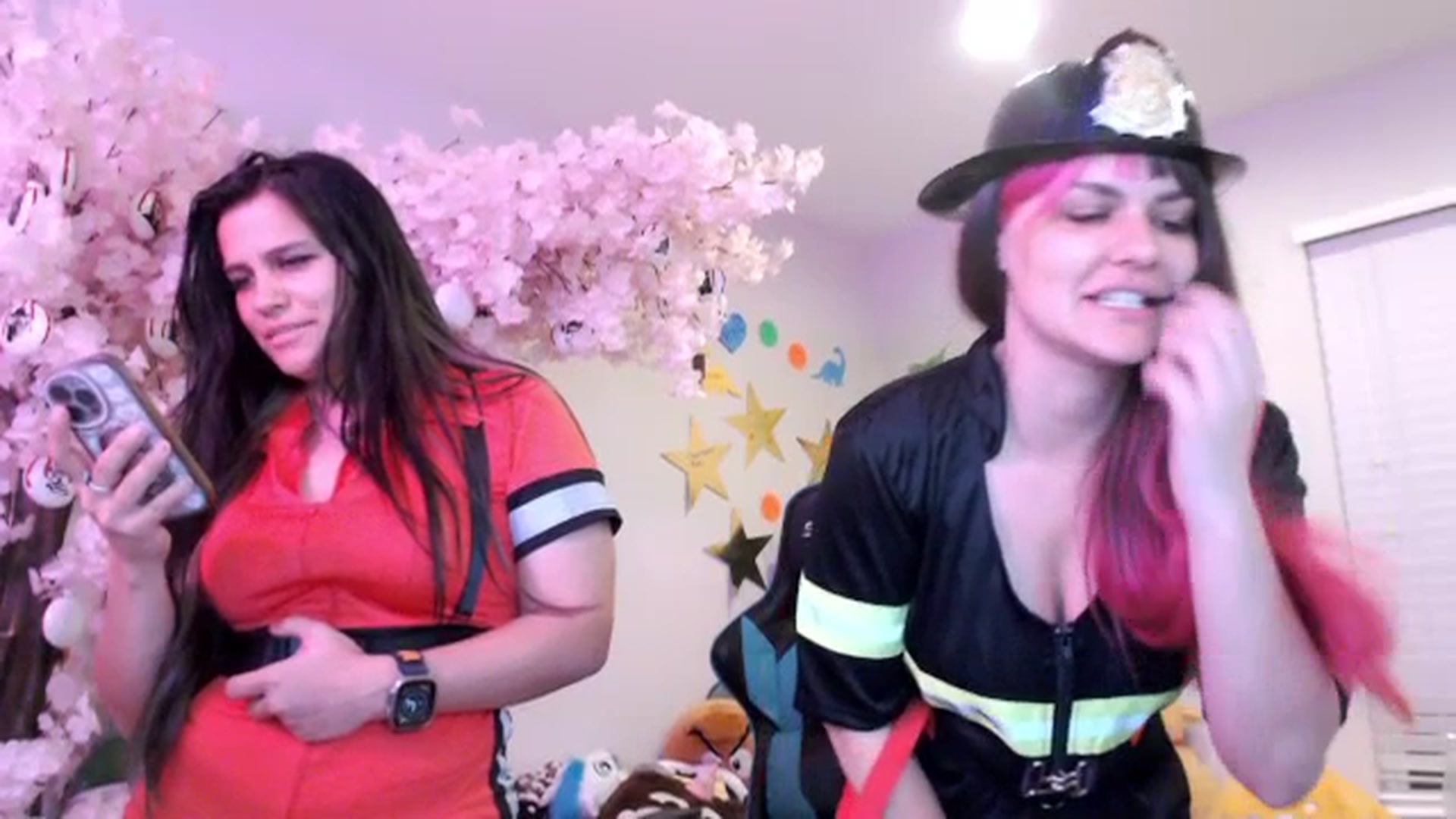 Gallery image thumbnail from DahliaIsDopey's myfreecams stream on, 10/27/2023, 04:42 image 16 of 20
