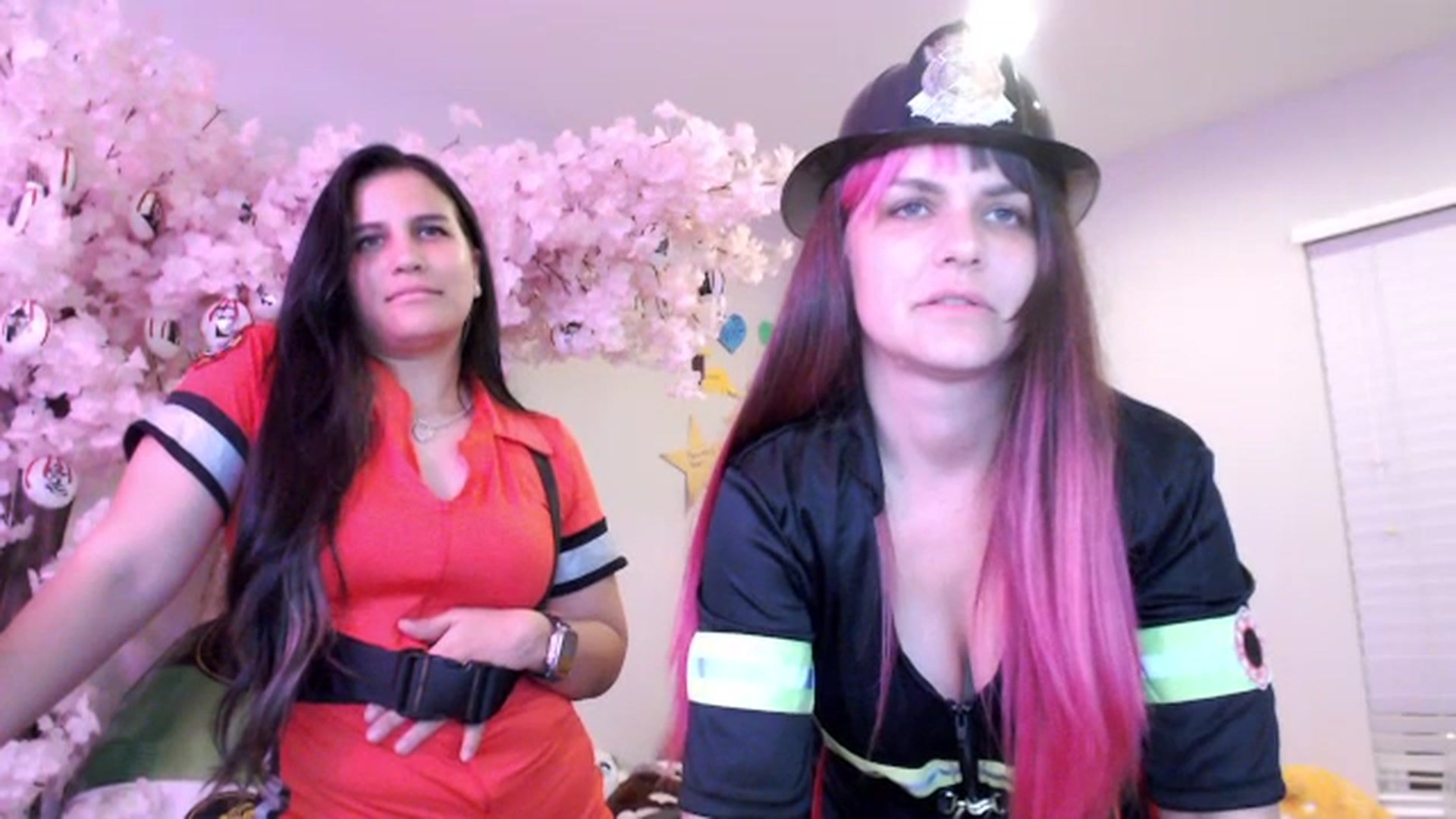 Gallery image thumbnail from DahliaIsDopey's myfreecams stream on, 10/27/2023, 04:42 image 18 of 20