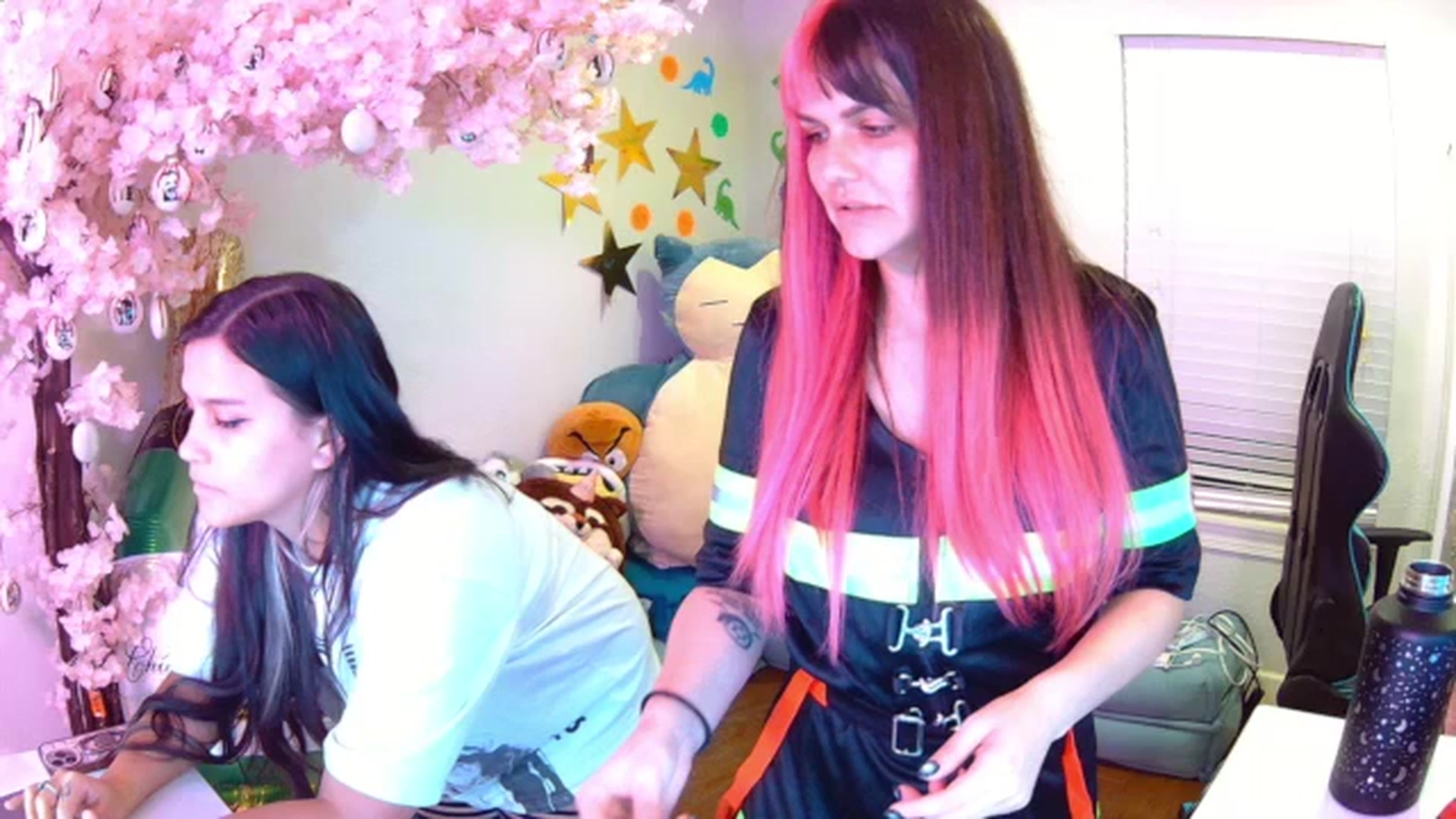 Gallery image thumbnail from DahliaIsDopey's myfreecams stream on, 10/27/2023, 04:42 image 1 of 20