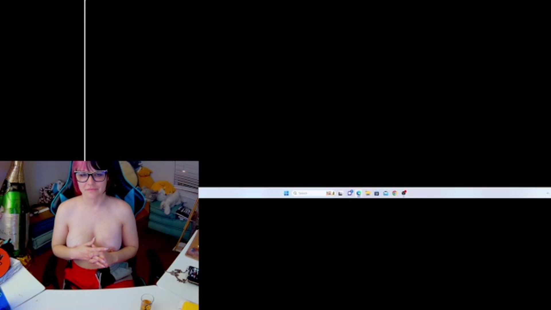 Gallery image thumbnail from DahliaIsDopey's myfreecams stream on, 12/11/2023, 03:26 image 16 of 20