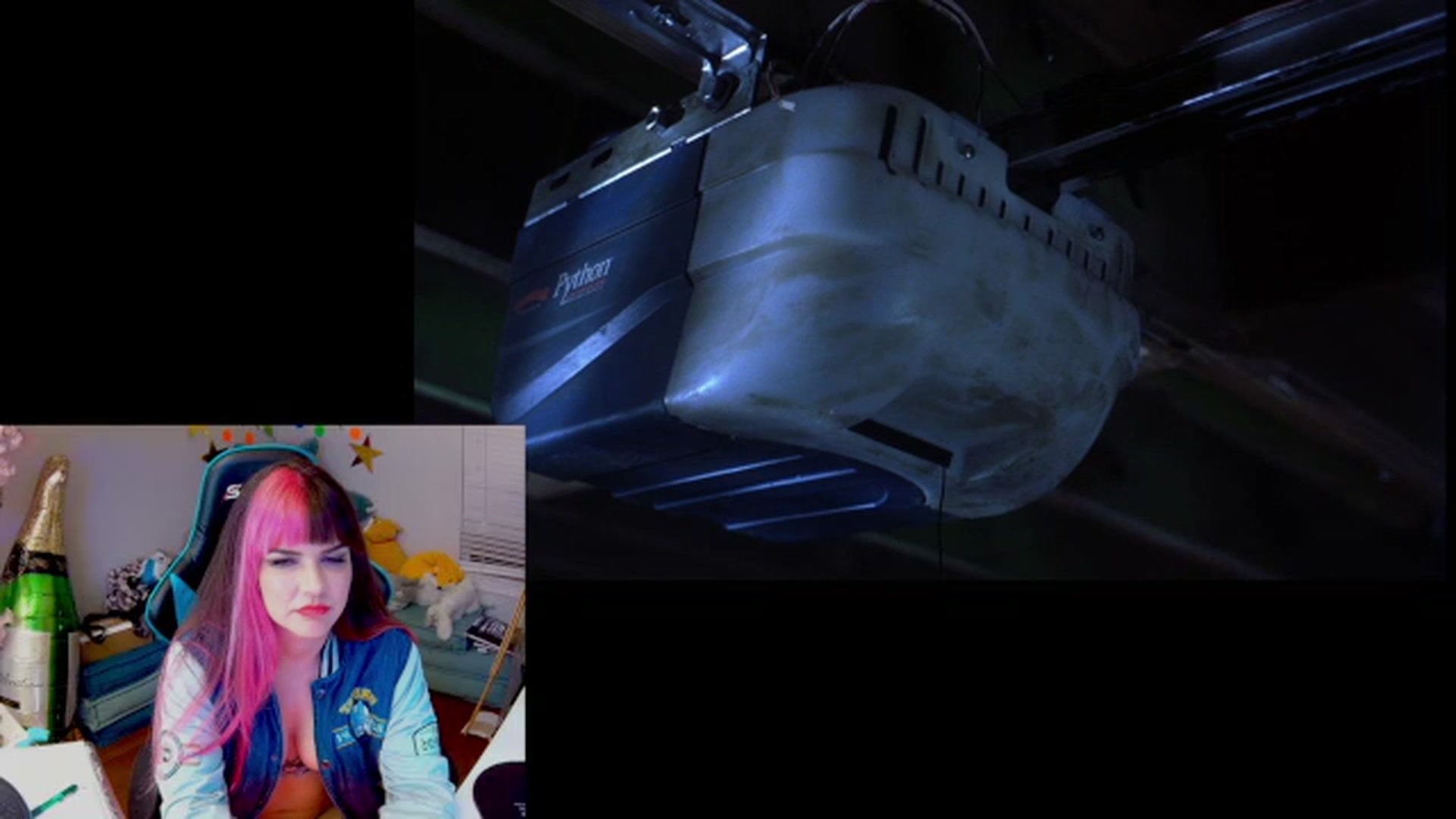 Gallery image thumbnail from DahliaIsDopey's myfreecams stream on, 12/13/2023, 04:35 image 19 of 20