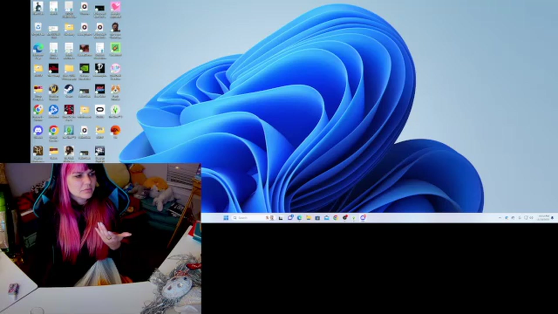 Gallery image thumbnail from DahliaIsDopey's myfreecams stream on, 12/20/2023, 04:00 image 3 of 20