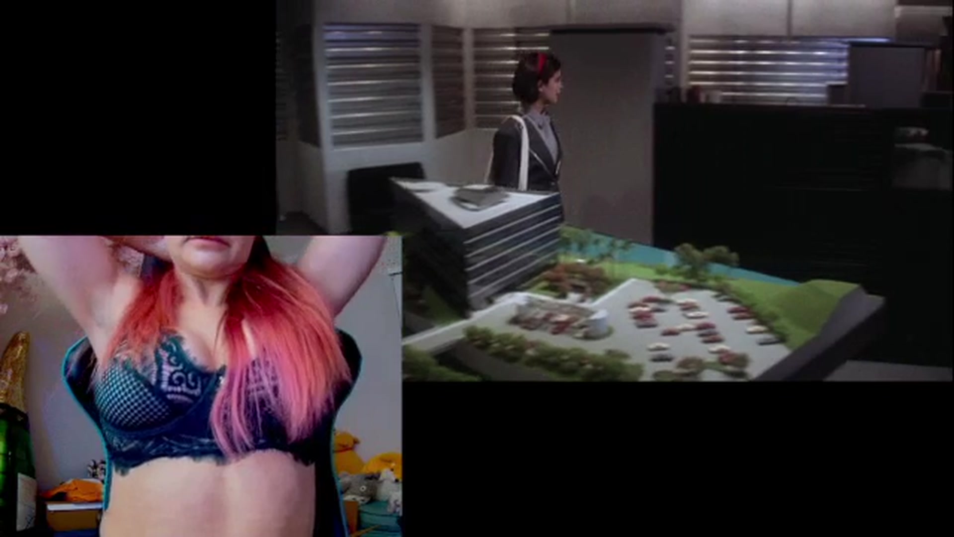 Gallery image thumbnail from DahliaIsDopey's myfreecams stream on, 12/27/2023, 04:49 image 4 of 20