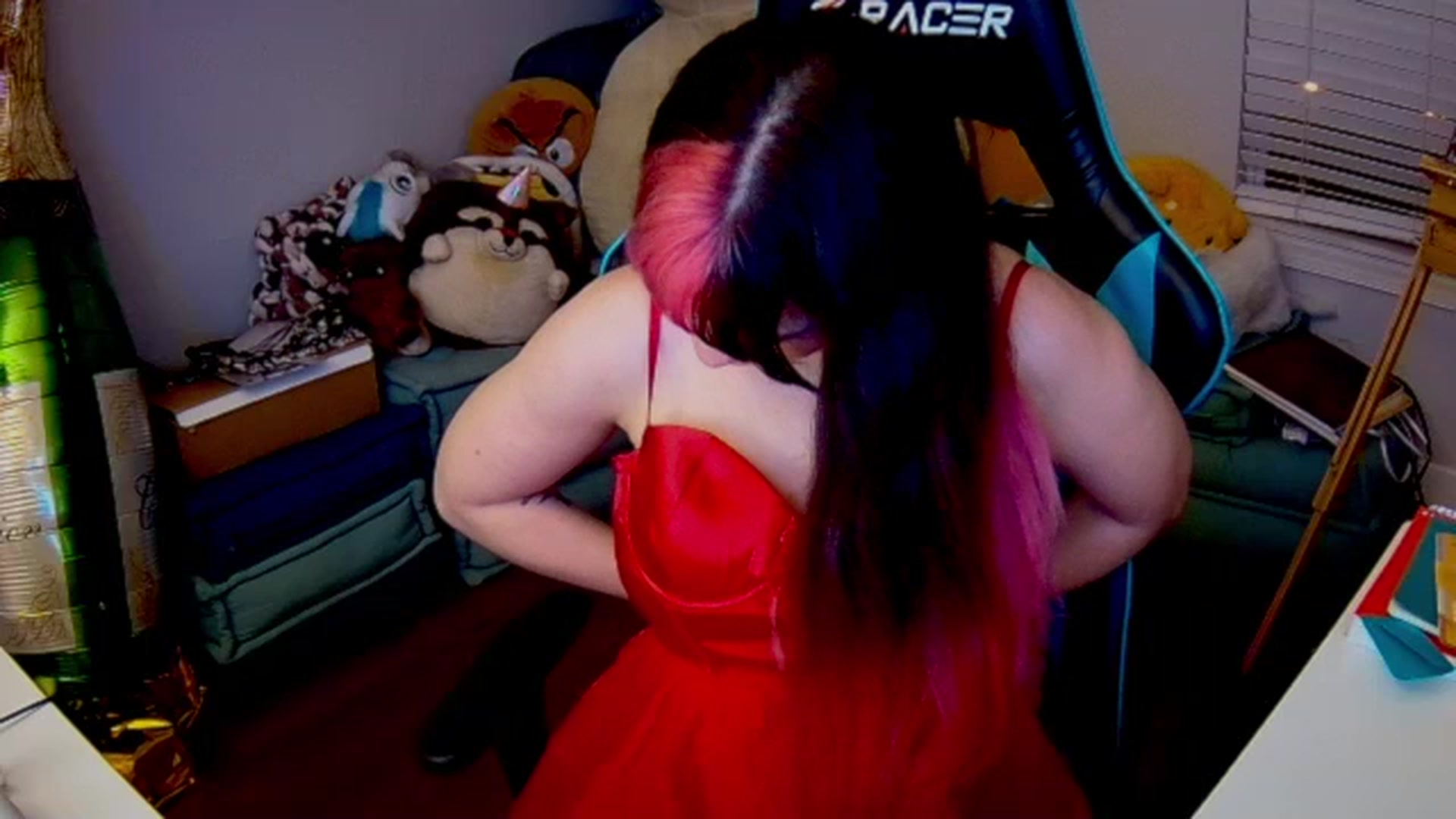 Gallery image thumbnail from DahliaIsDopey's myfreecams stream on, 12/28/2023, 02:50 image 4 of 20