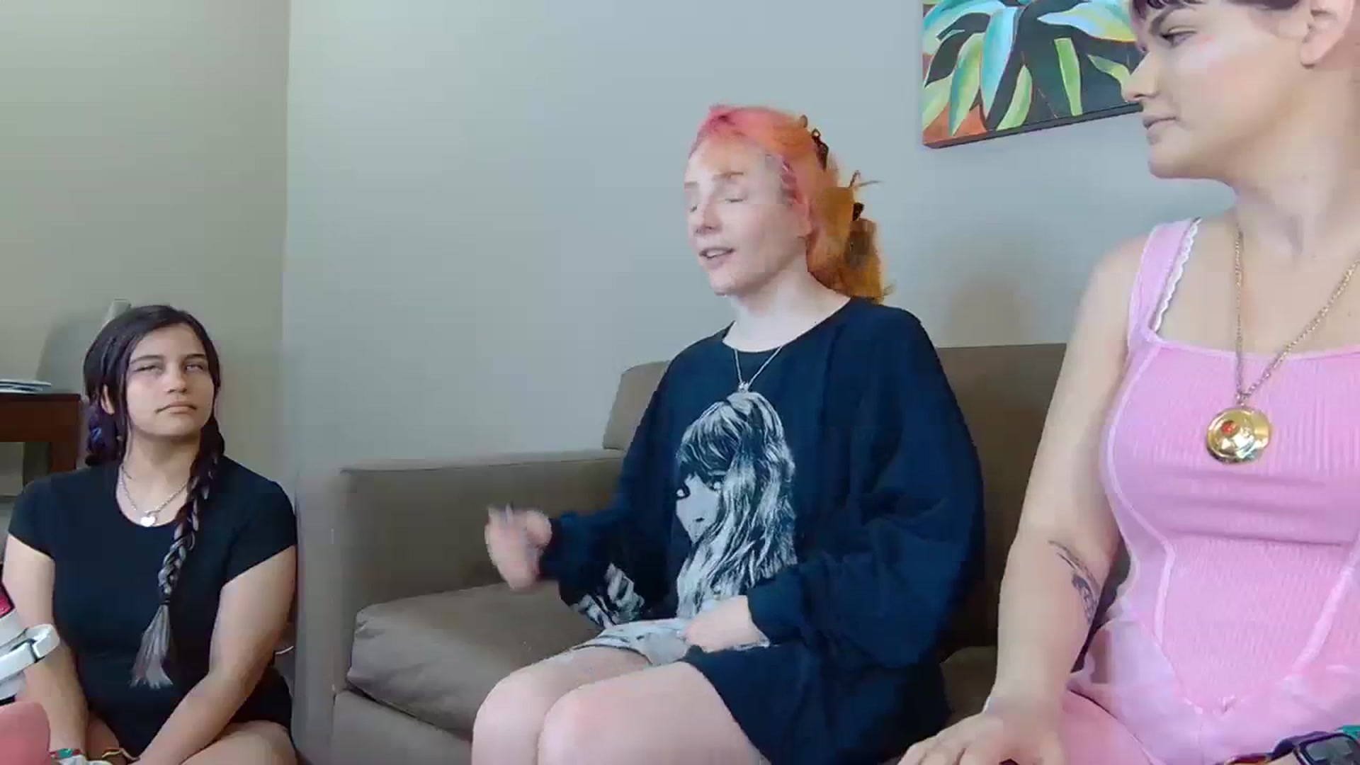 Gallery image thumbnail from DahliaIsDopey's myfreecams stream on, 04/11/2024, 21:32 image 2 of 20