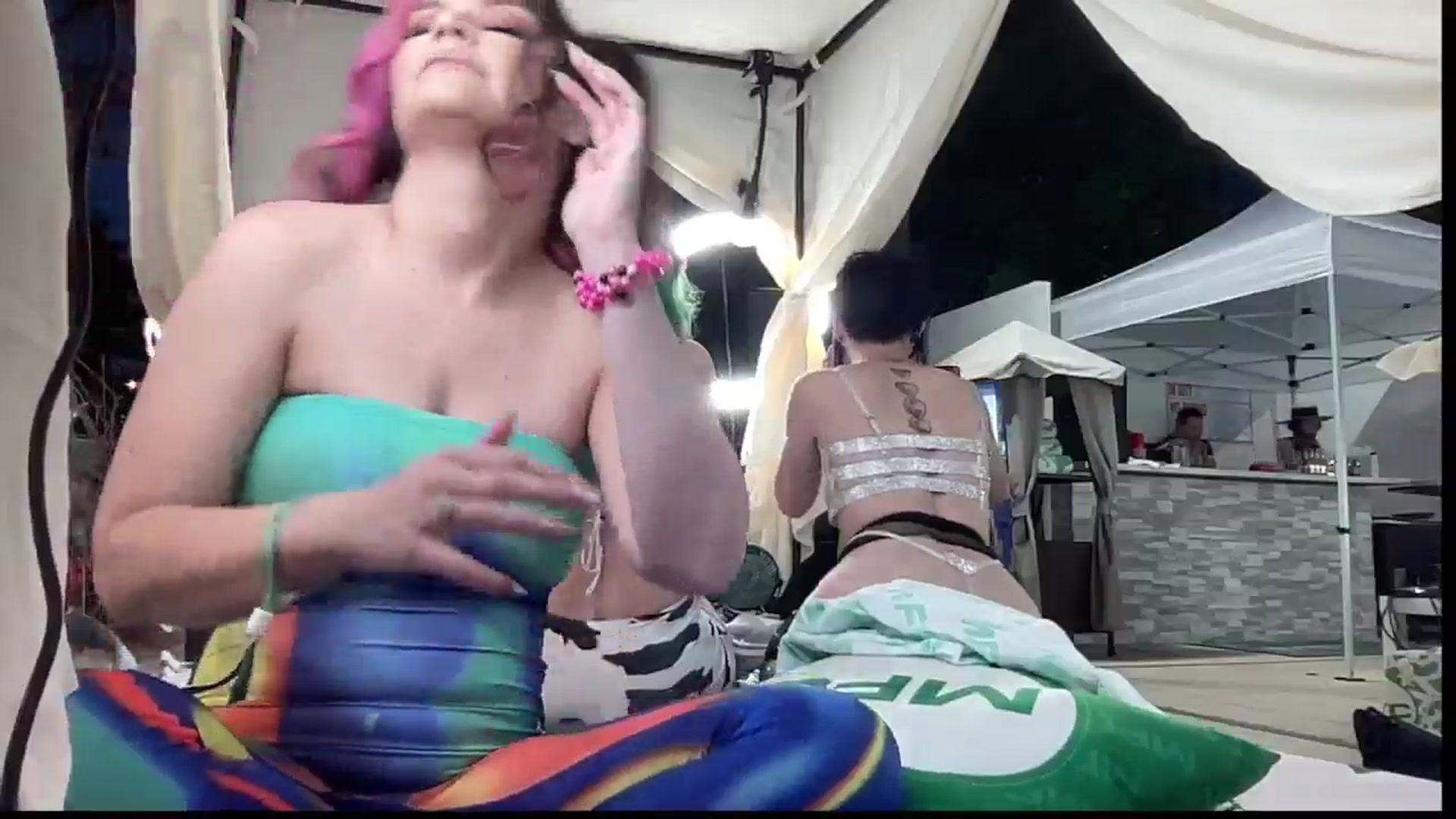 Gallery image thumbnail from DahliaIsDopey's myfreecams stream on, 05/22/2024, 03:43 image 16 of 20