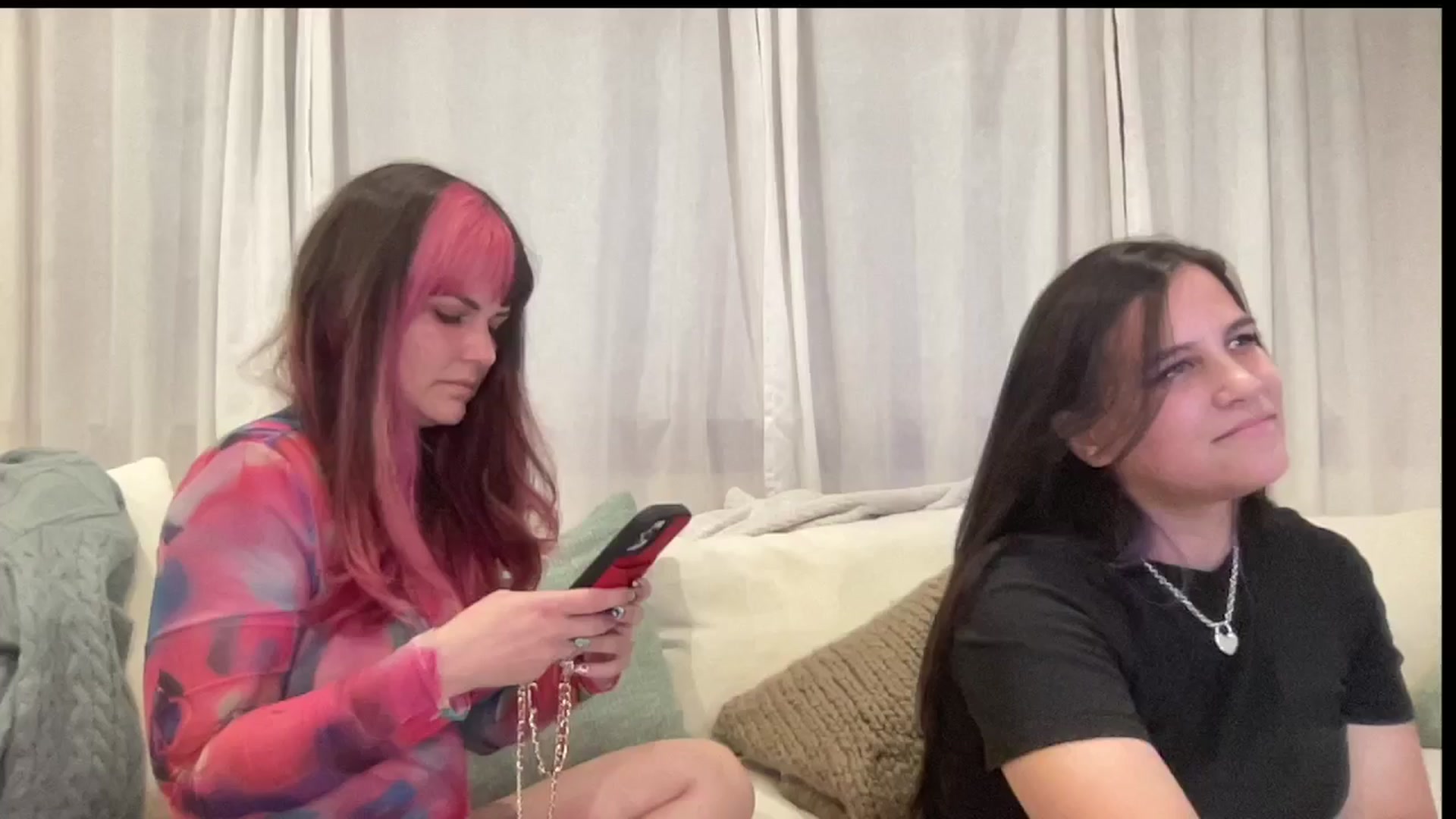 Gallery image thumbnail from DahliaIsDopey's myfreecams stream on, 05/25/2024, 04:53 image 15 of 20