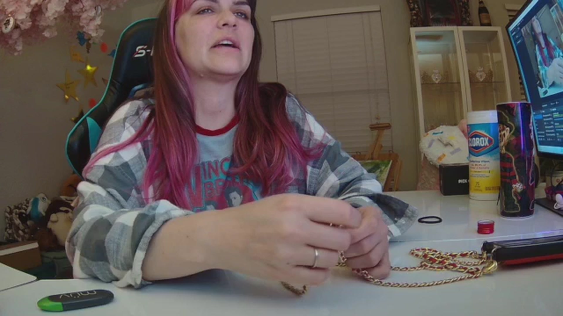 Gallery image thumbnail from DahliaIsDopey's myfreecams stream on, 05/28/2024, 04:24 image 13 of 20