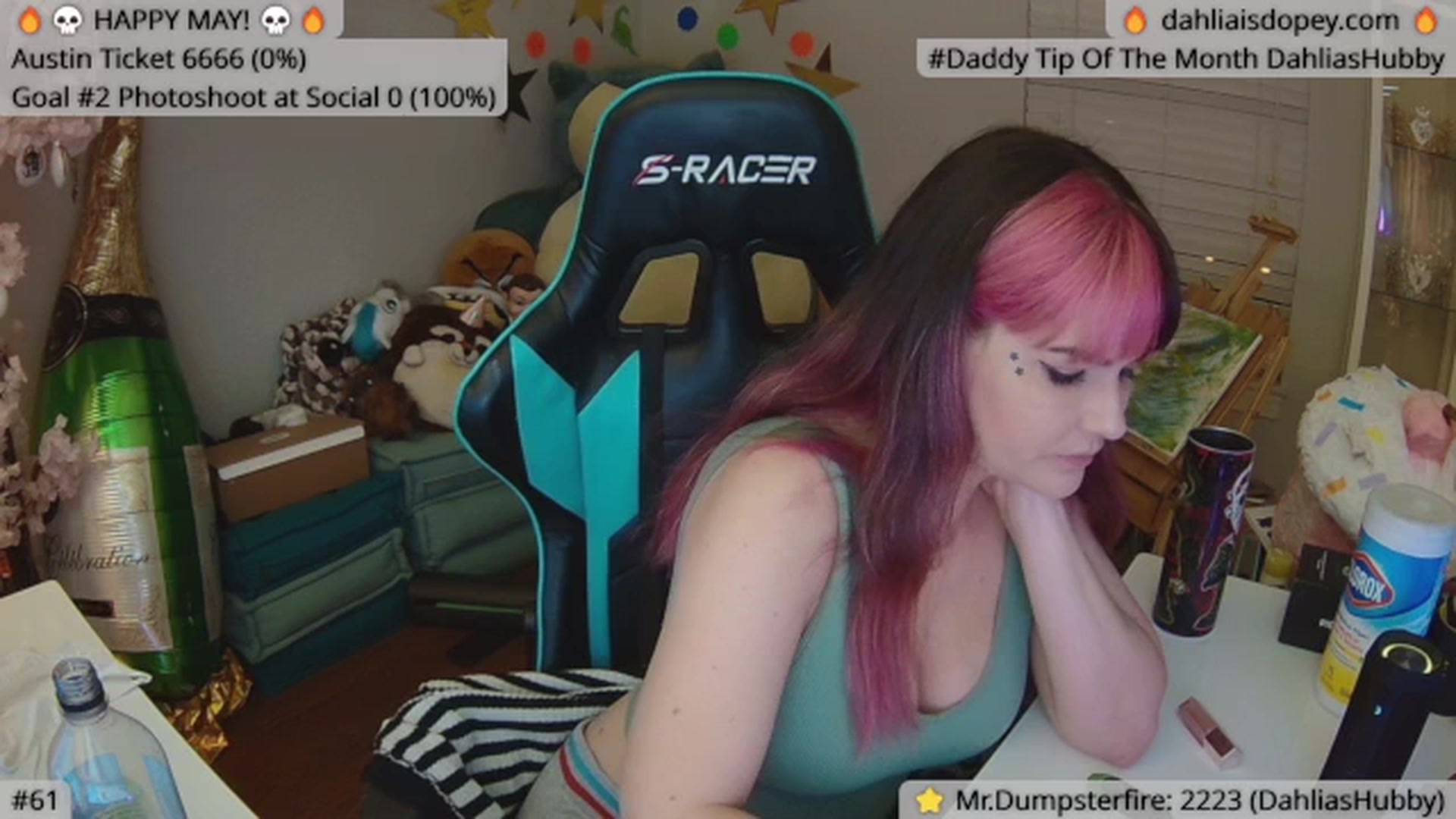 Gallery image thumbnail from DahliaIsDopey's myfreecams stream on, 05/31/2024, 01:05 image 19 of 20