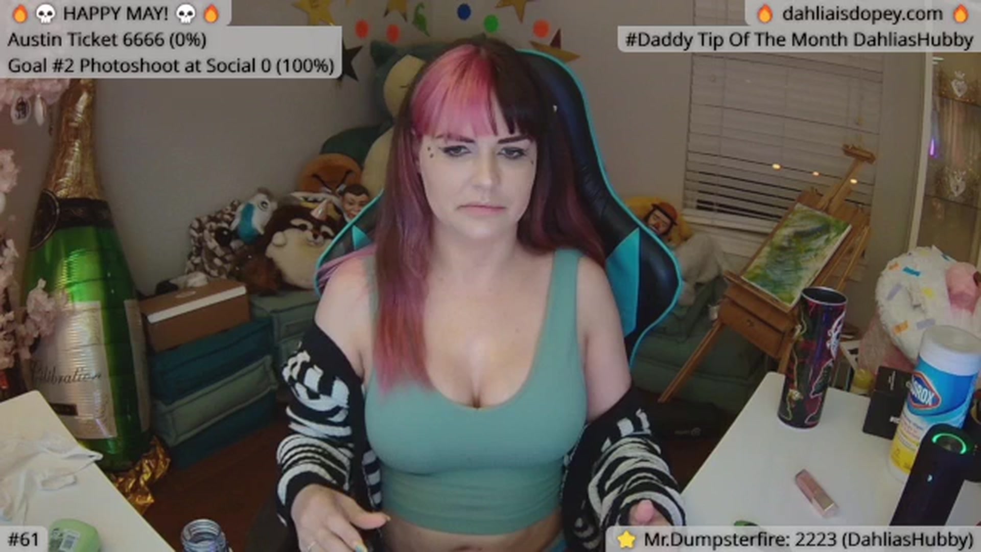 Gallery image thumbnail from DahliaIsDopey's myfreecams stream on, 05/31/2024, 01:05 image 18 of 20