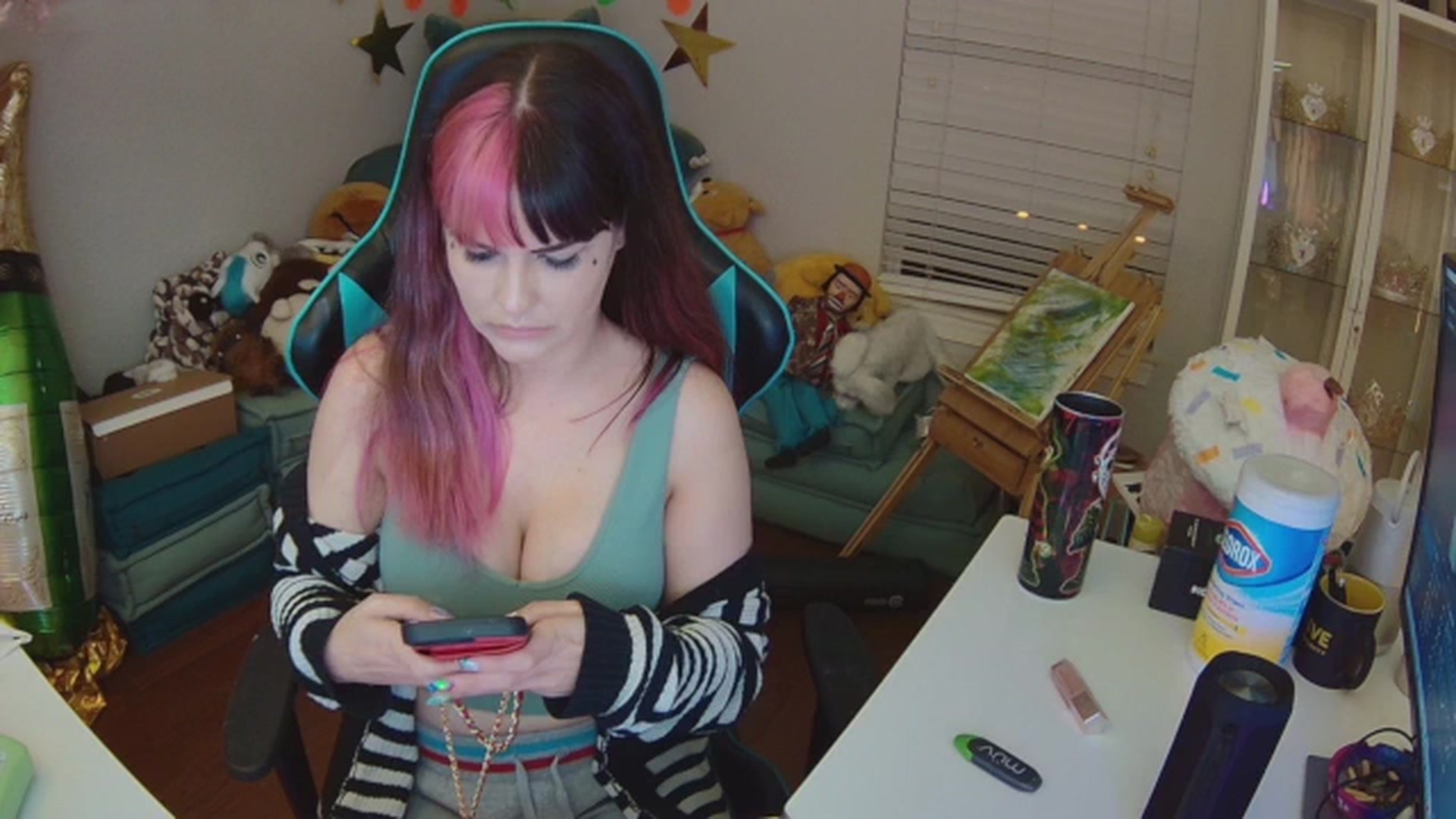 Gallery image thumbnail from DahliaIsDopey's myfreecams stream on, 05/31/2024, 01:05 image 7 of 20