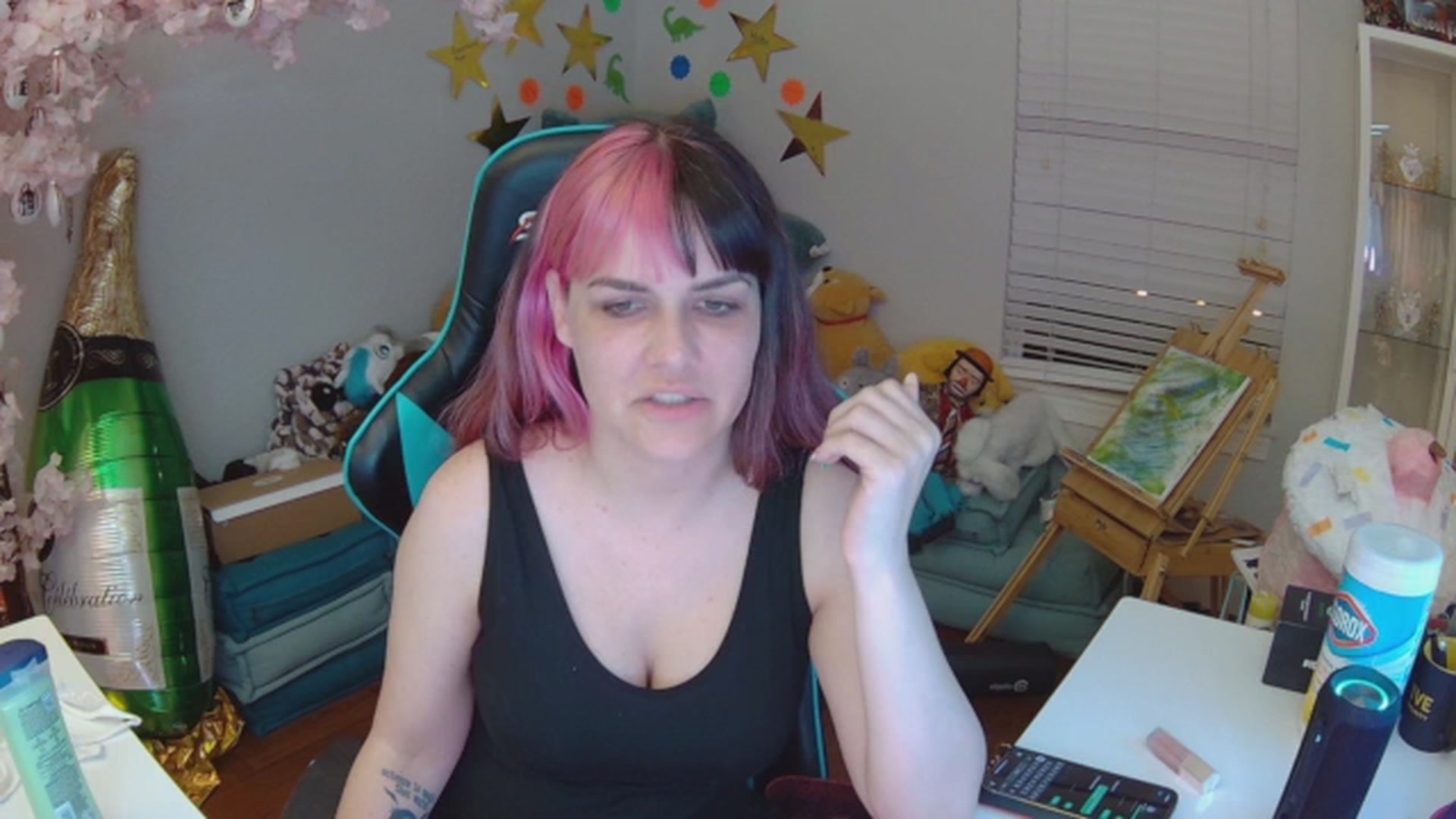 Gallery image thumbnail from DahliaIsDopey's myfreecams stream on, 06/01/2024, 04:50 image 2 of 20