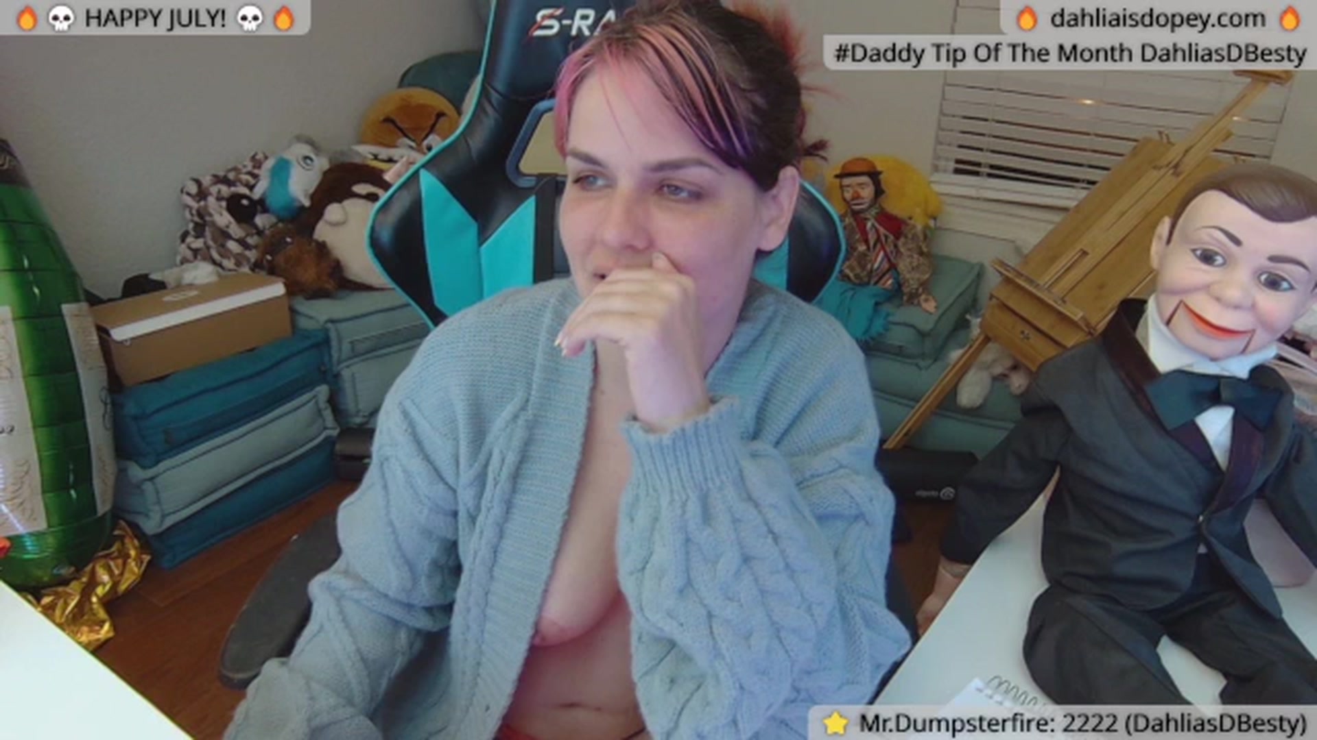 Gallery image thumbnail from DahliaIsDopey's myfreecams stream on, 07/15/2024, 04:48 image 17 of 20