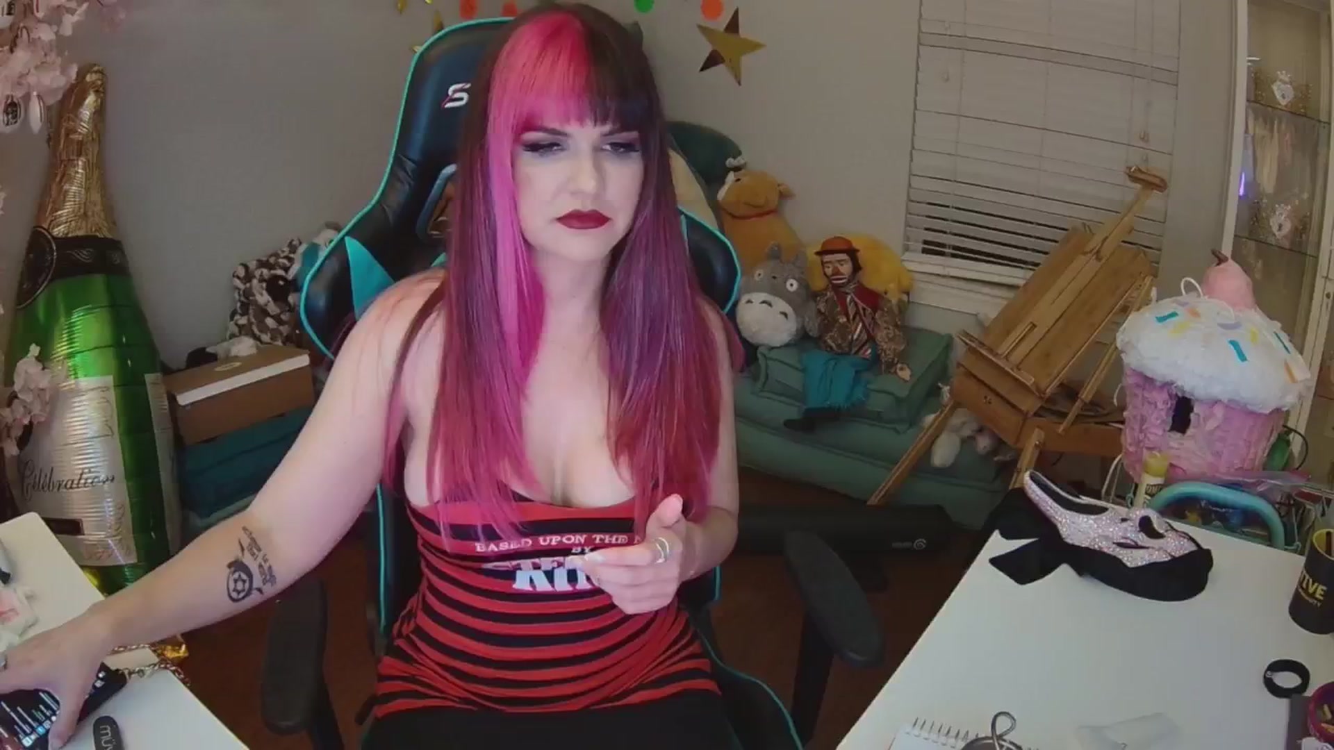 Gallery image thumbnail from DahliaIsDopey's myfreecams stream on, 07/24/2024, 03:36 image 9 of 20