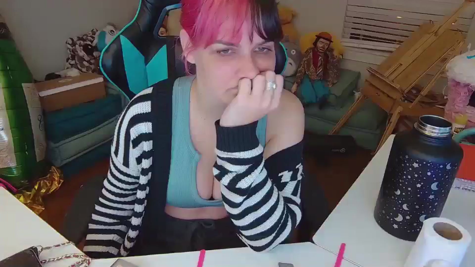 Gallery image thumbnail from DahliaIsDopey's myfreecams stream on, 08/13/2024, 02:56 image 17 of 20