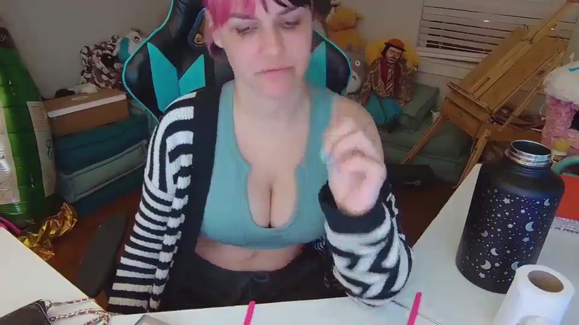 Gallery image thumbnail from DahliaIsDopey's myfreecams stream on, 08/13/2024, 02:56 image 14 of 20