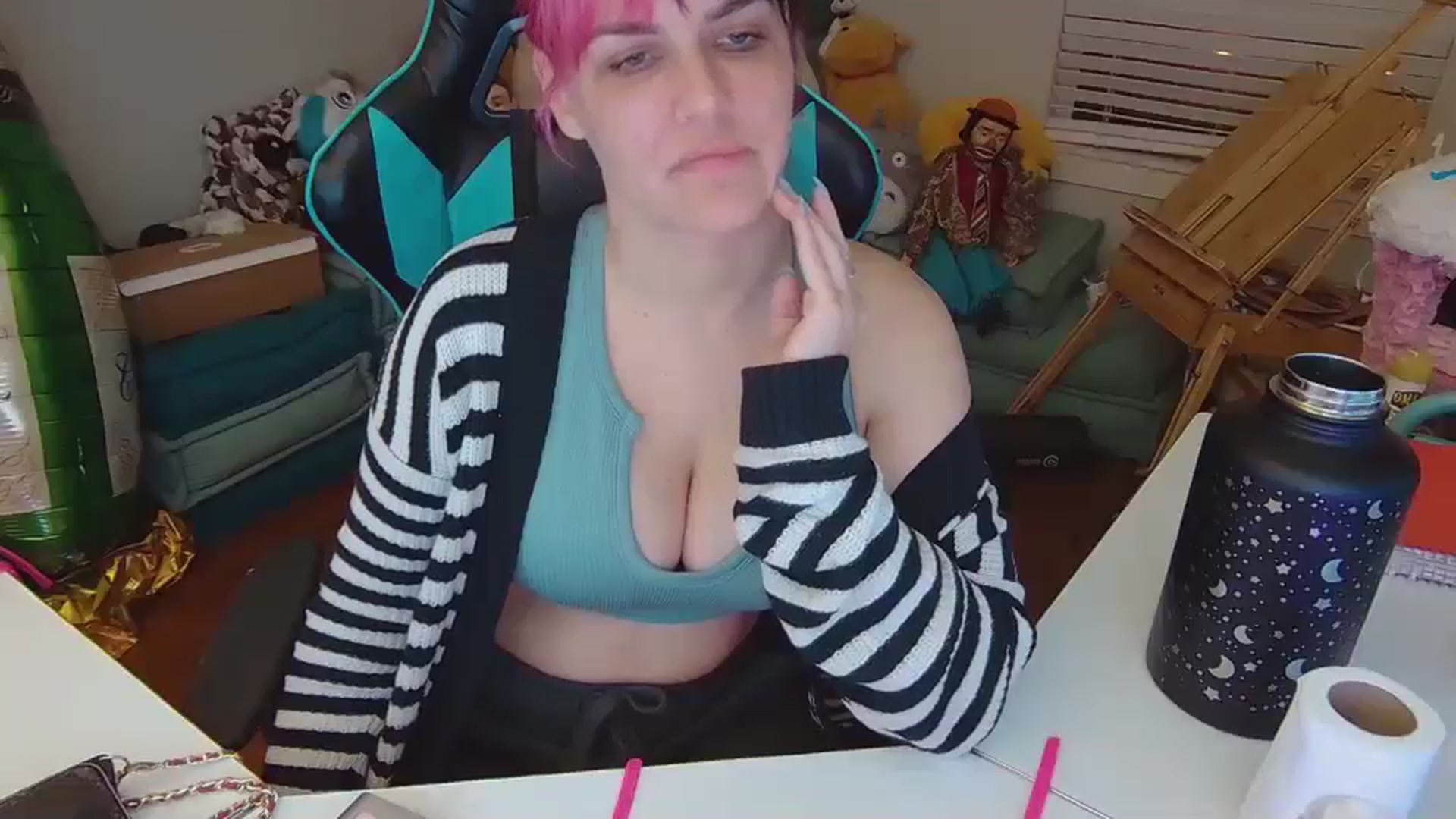 Gallery image thumbnail from DahliaIsDopey's myfreecams stream on, 08/13/2024, 02:56 image 13 of 20