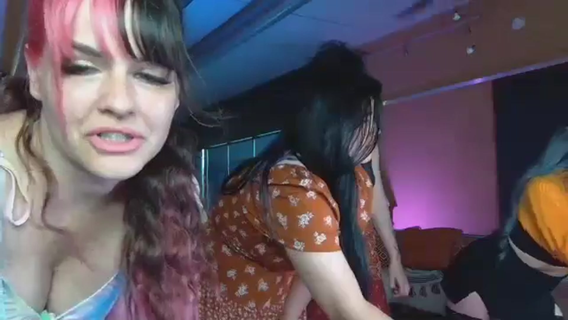 Gallery image thumbnail from DahliaIsDopey's myfreecams stream on, 09/18/2024, 24:01 image 16 of 20