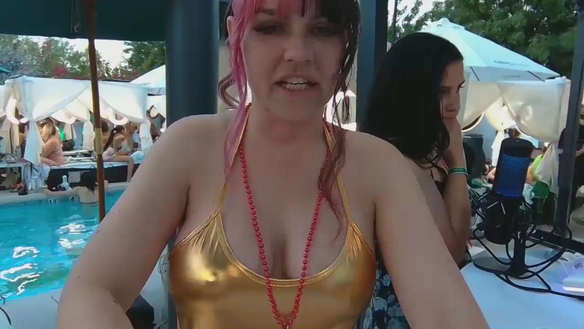 Gallery image thumbnail from DahliaIsDopey's myfreecams stream on, 09/26/2024, 01:11 image 9 of 20