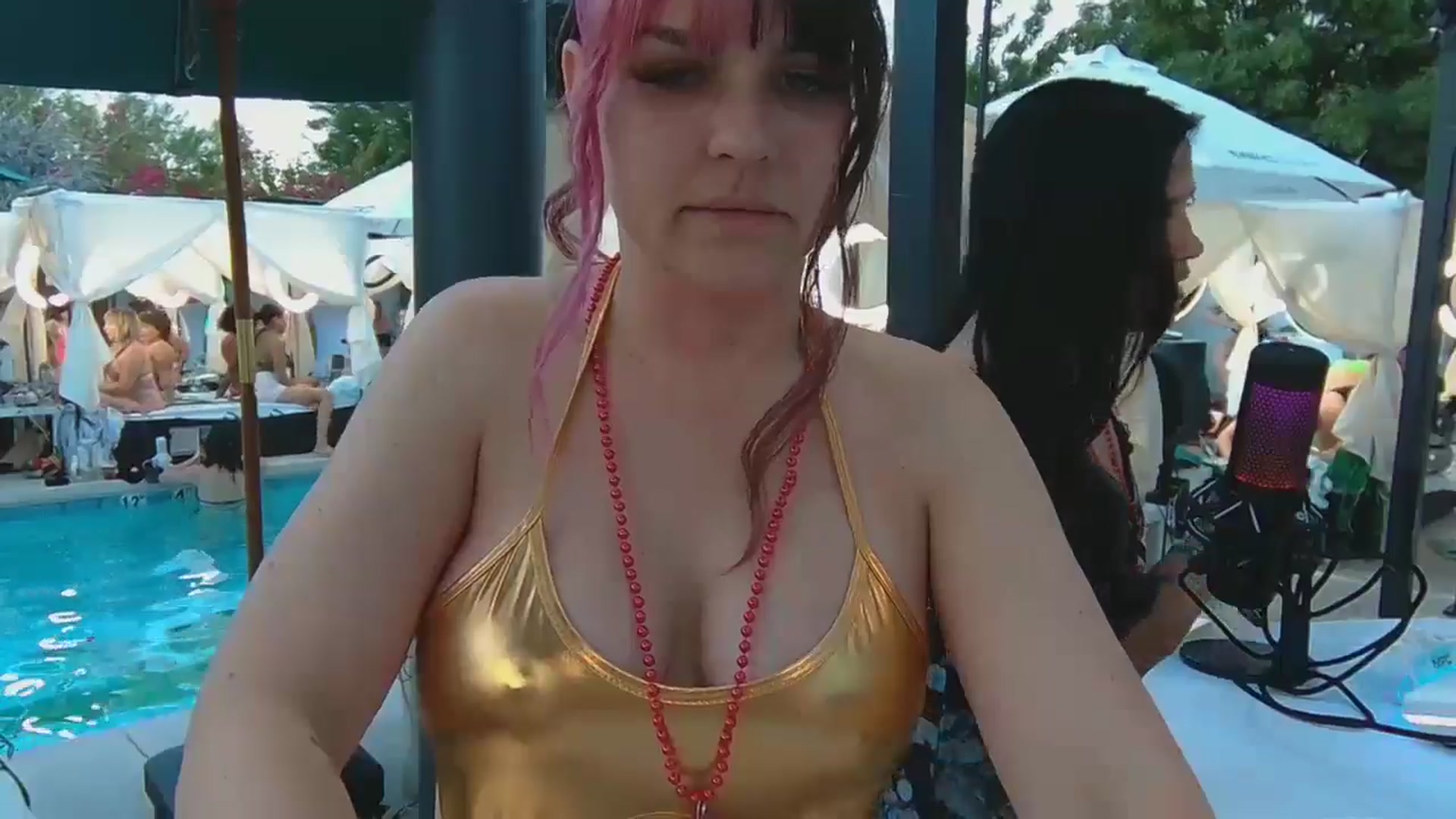 Gallery image thumbnail from DahliaIsDopey's myfreecams stream on, 09/26/2024, 01:11 image 10 of 20