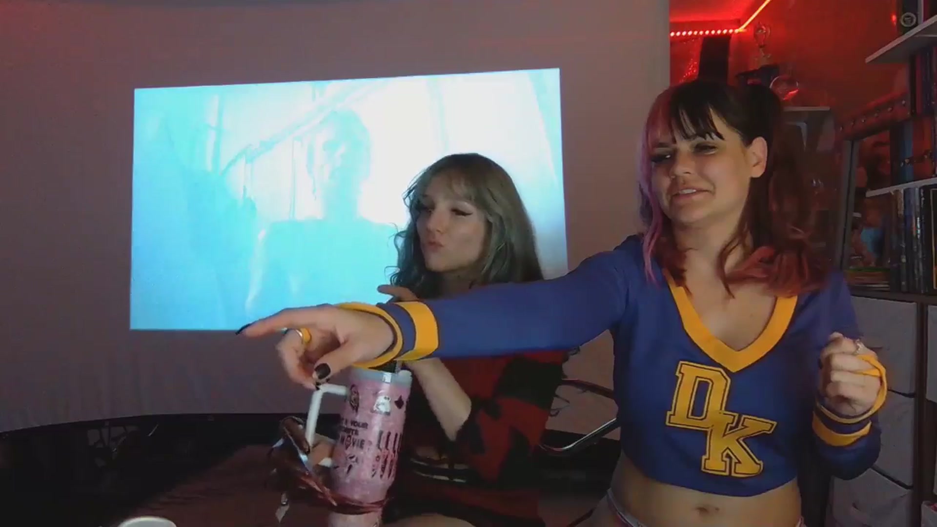 Gallery image thumbnail from DahliaIsDopey's myfreecams stream on, 09/27/2024, 07:17 image 16 of 20