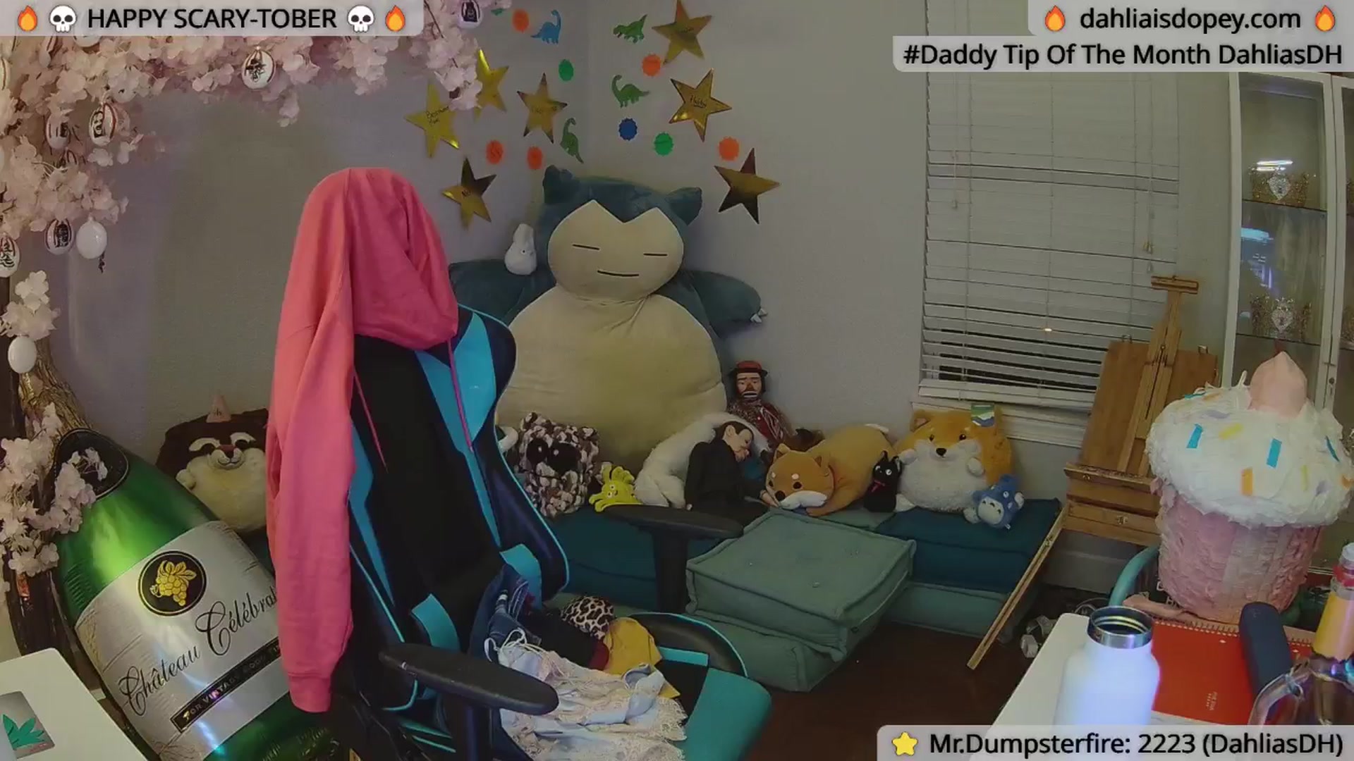 Gallery image thumbnail from DahliaIsDopey's myfreecams stream on, 10/28/2024, 04:15 image 15 of 20