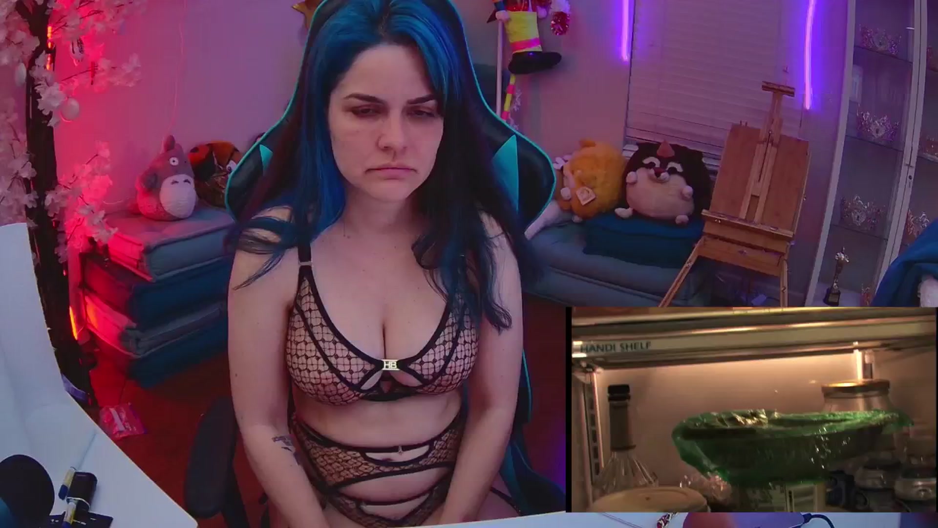 Gallery image thumbnail from DahliaIsDopey's myfreecams stream on, 12/01/2024, 04:29 image 18 of 20