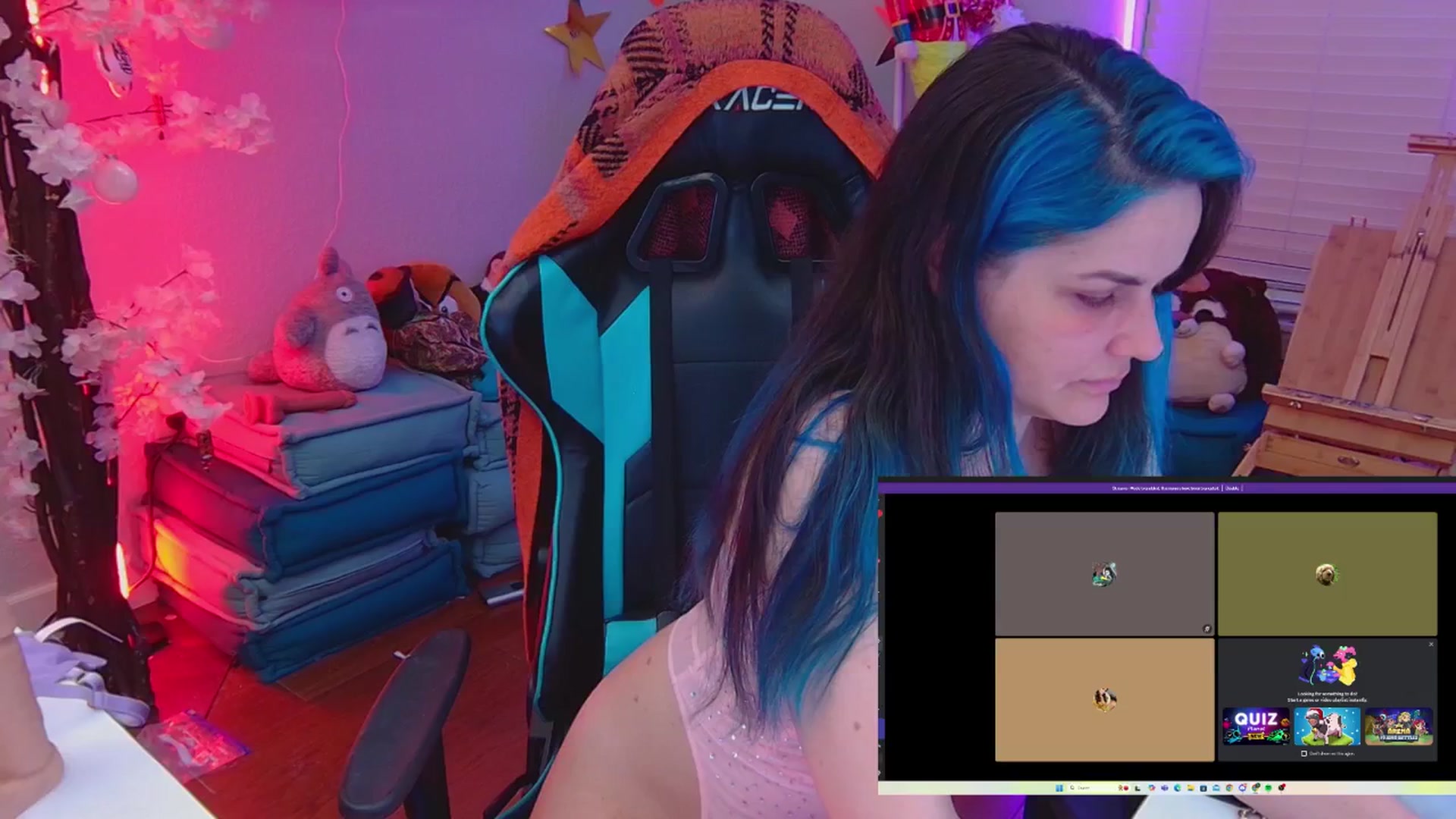 Gallery image thumbnail from DahliaIsDopey's myfreecams stream on, 12/07/2024, 04:35 image 11 of 20