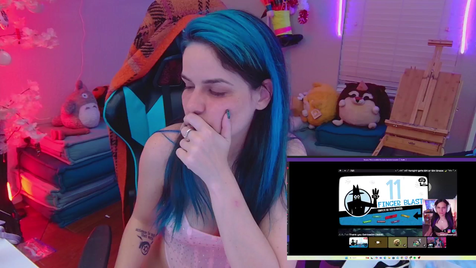 Gallery image thumbnail from DahliaIsDopey's myfreecams stream on, 12/07/2024, 05:09 image 10 of 20