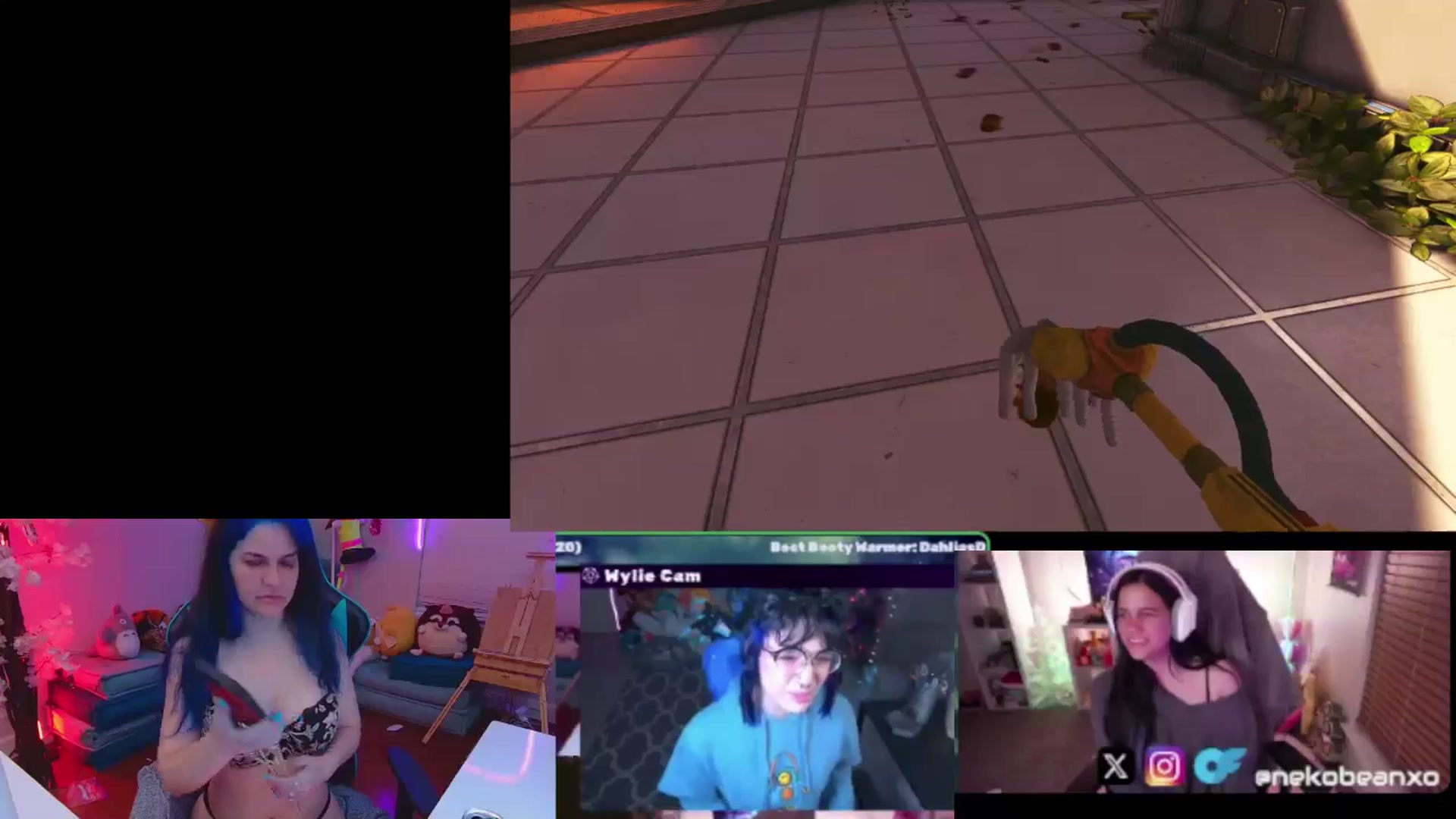 Gallery image thumbnail from DahliaIsDopey's myfreecams stream on, 12/19/2024, 07:12 image 5 of 20