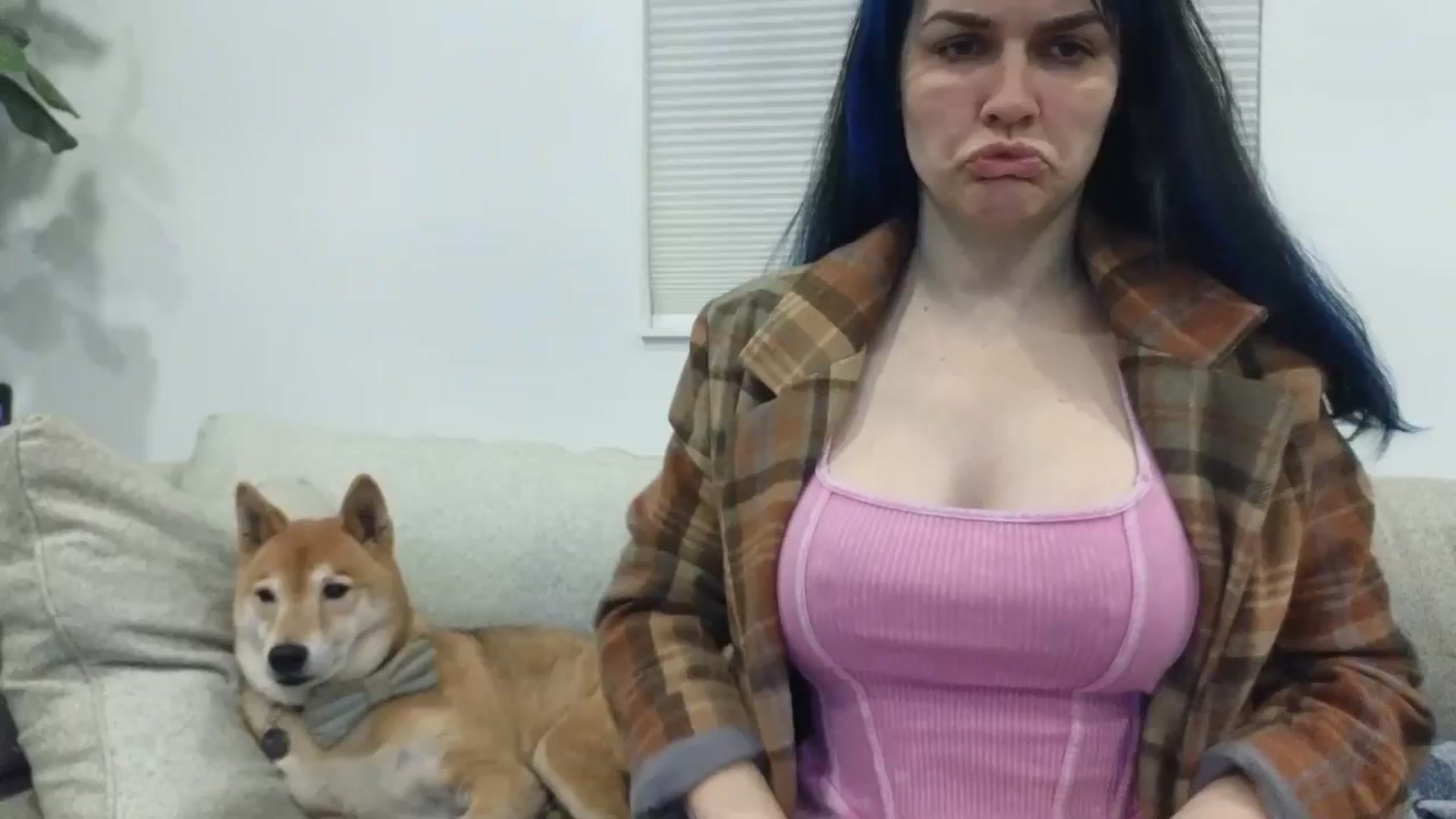 Gallery image thumbnail from DahliaIsDopey's myfreecams stream on, 12/23/2024, 05:17 image 2 of 20