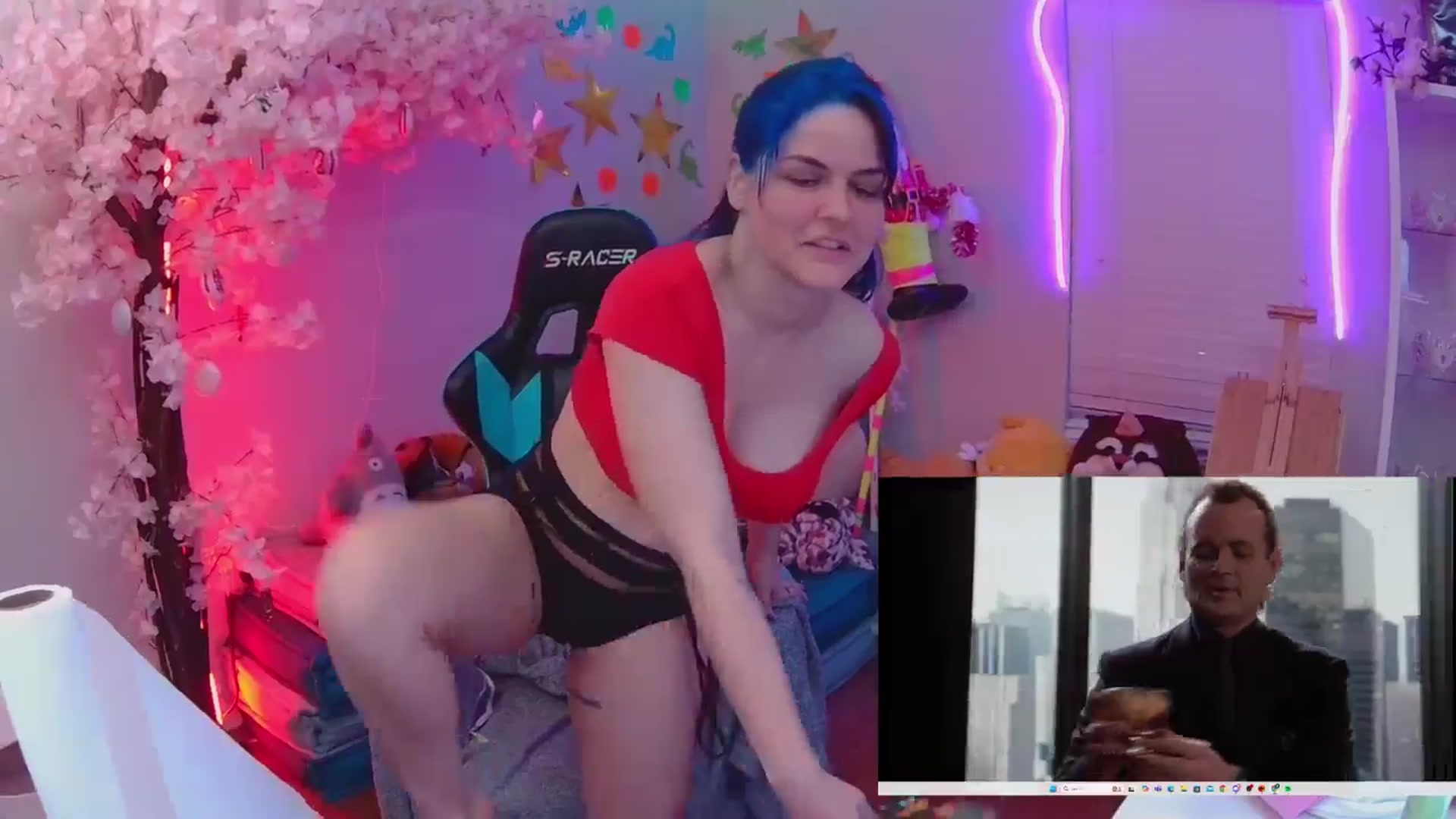 Gallery image thumbnail from DahliaIsDopey's myfreecams stream on, 12/26/2024, 05:24 image 6 of 20