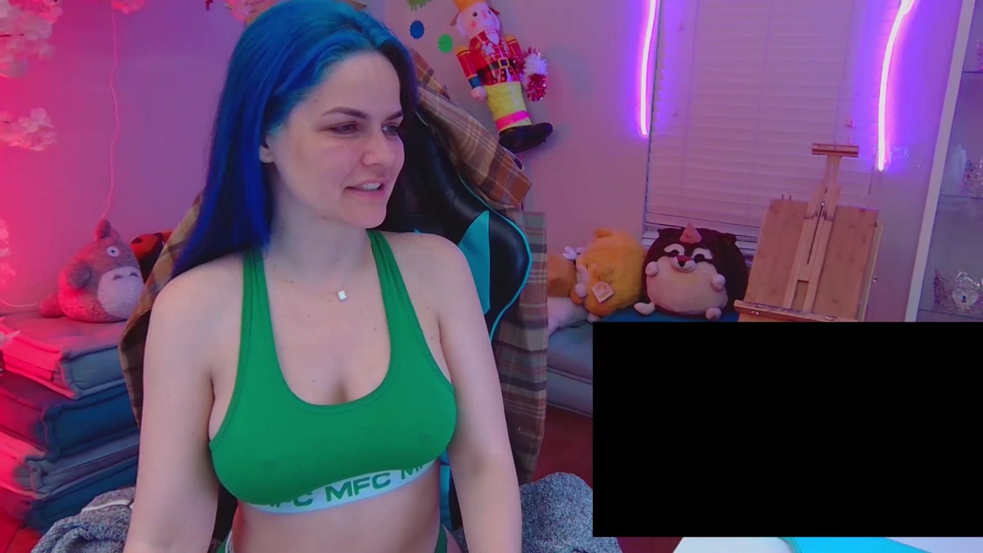 Gallery image thumbnail from DahliaIsDopey's myfreecams stream on, 01/09/2025, 04:32 image 12 of 20