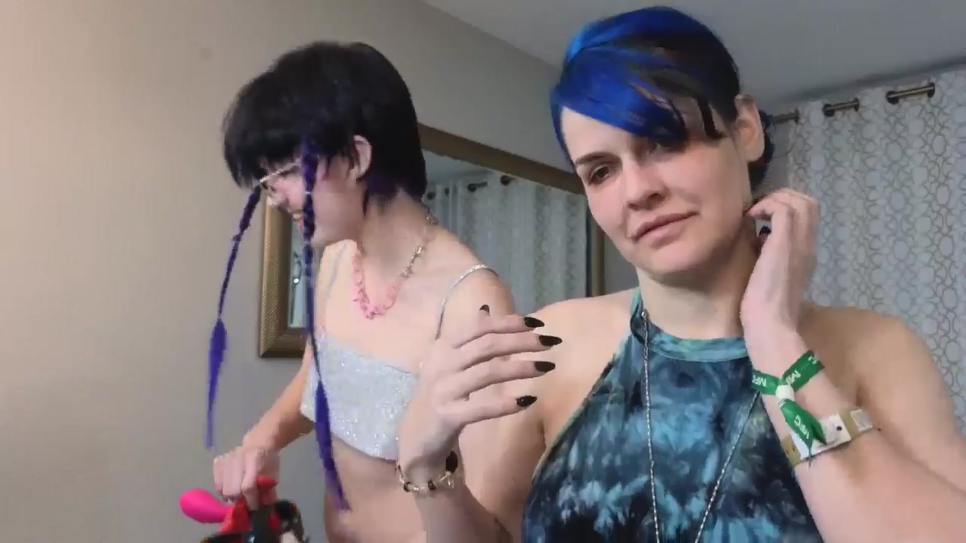 Gallery image thumbnail from DahliaIsDopey's myfreecams stream on, 01/23/2025, 03:59 image 4 of 20