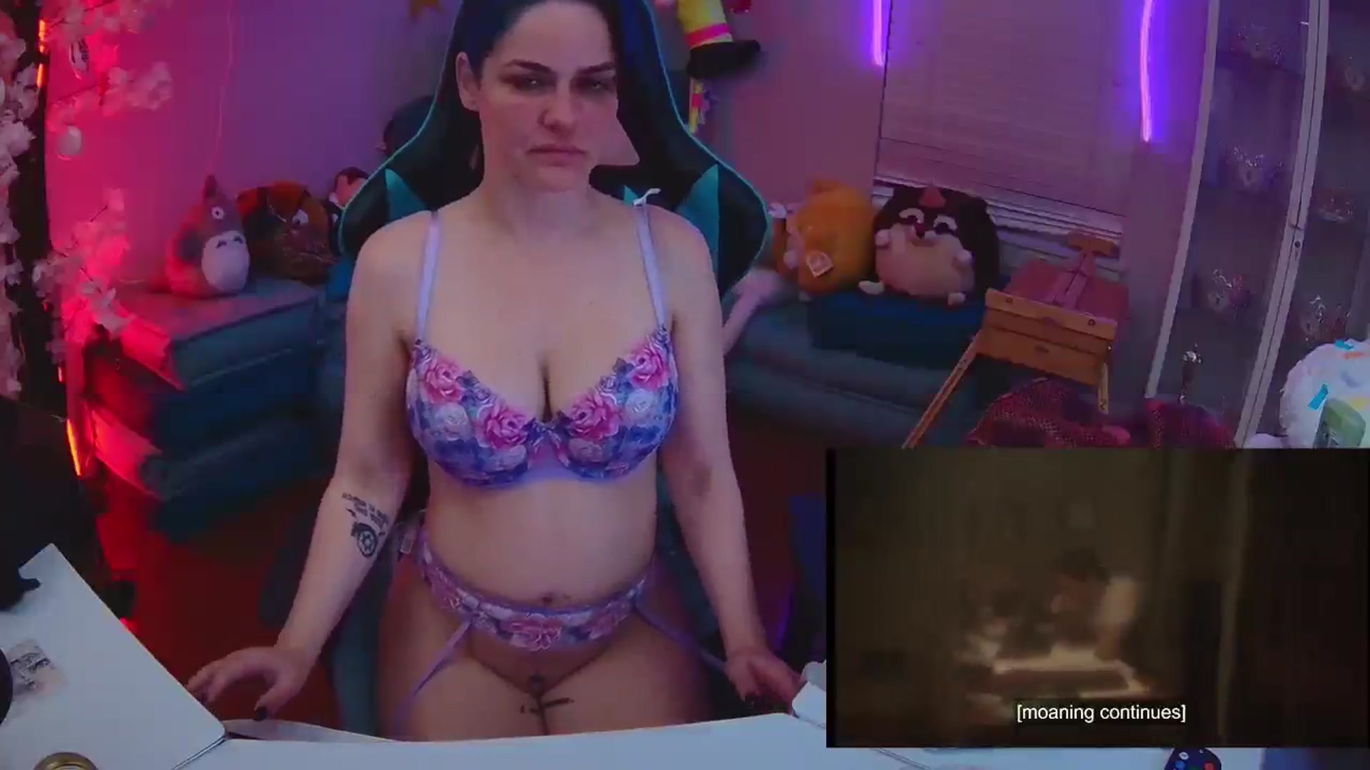 Gallery image thumbnail from DahliaIsDopey's myfreecams stream on, 02/11/2025, 05:26 image 13 of 20