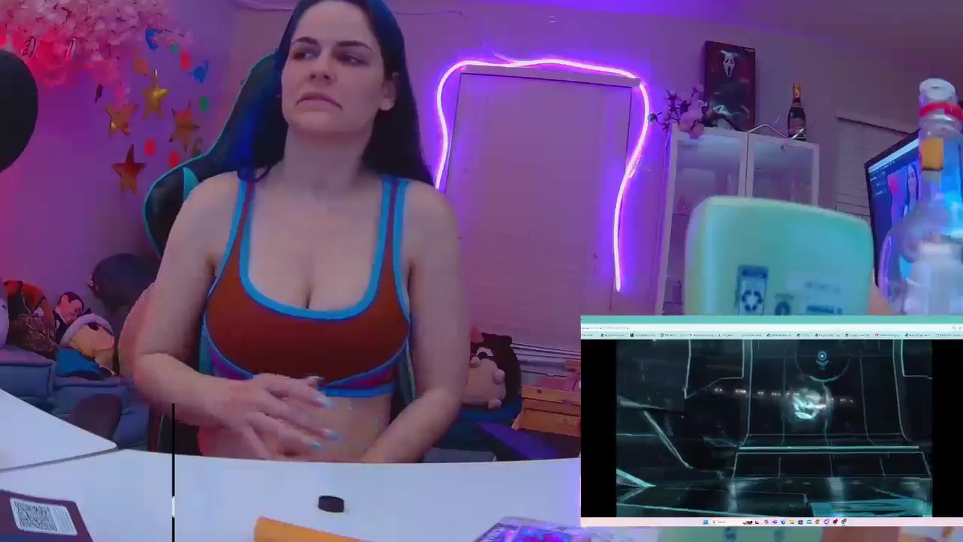Gallery image thumbnail from DahliaIsDopey's myfreecams stream on, 02/20/2025, 04:56 image 3 of 20