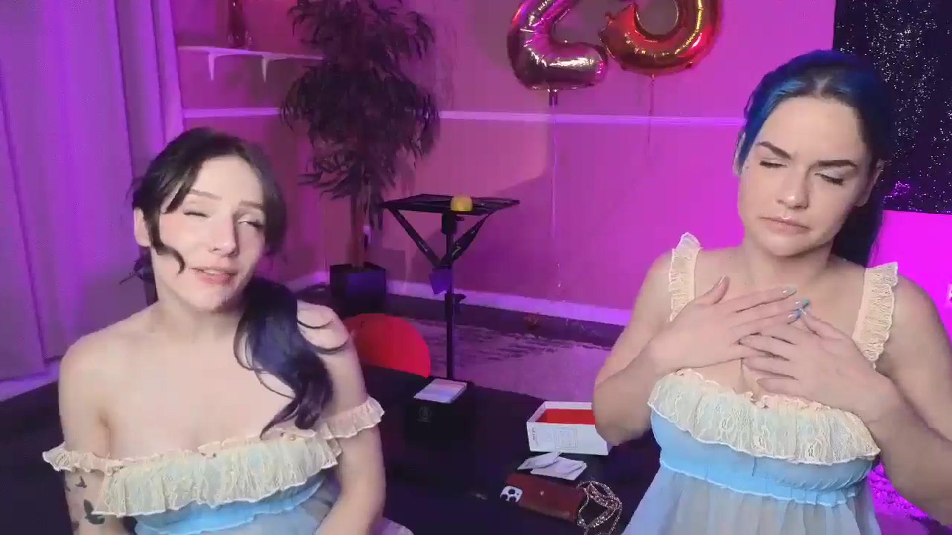 Gallery image thumbnail from DahliaIsDopey's myfreecams stream on, 02/26/2025, 06:59 image 13 of 20