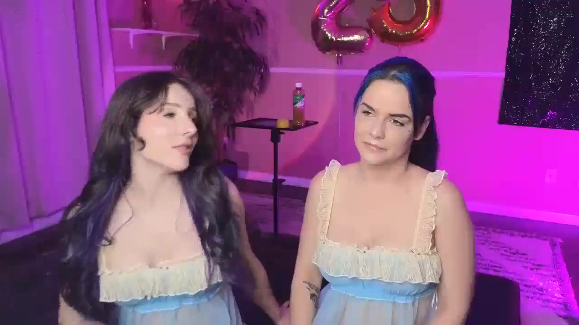Gallery image thumbnail from DahliaIsDopey's myfreecams stream on, 02/26/2025, 06:59 image 3 of 20