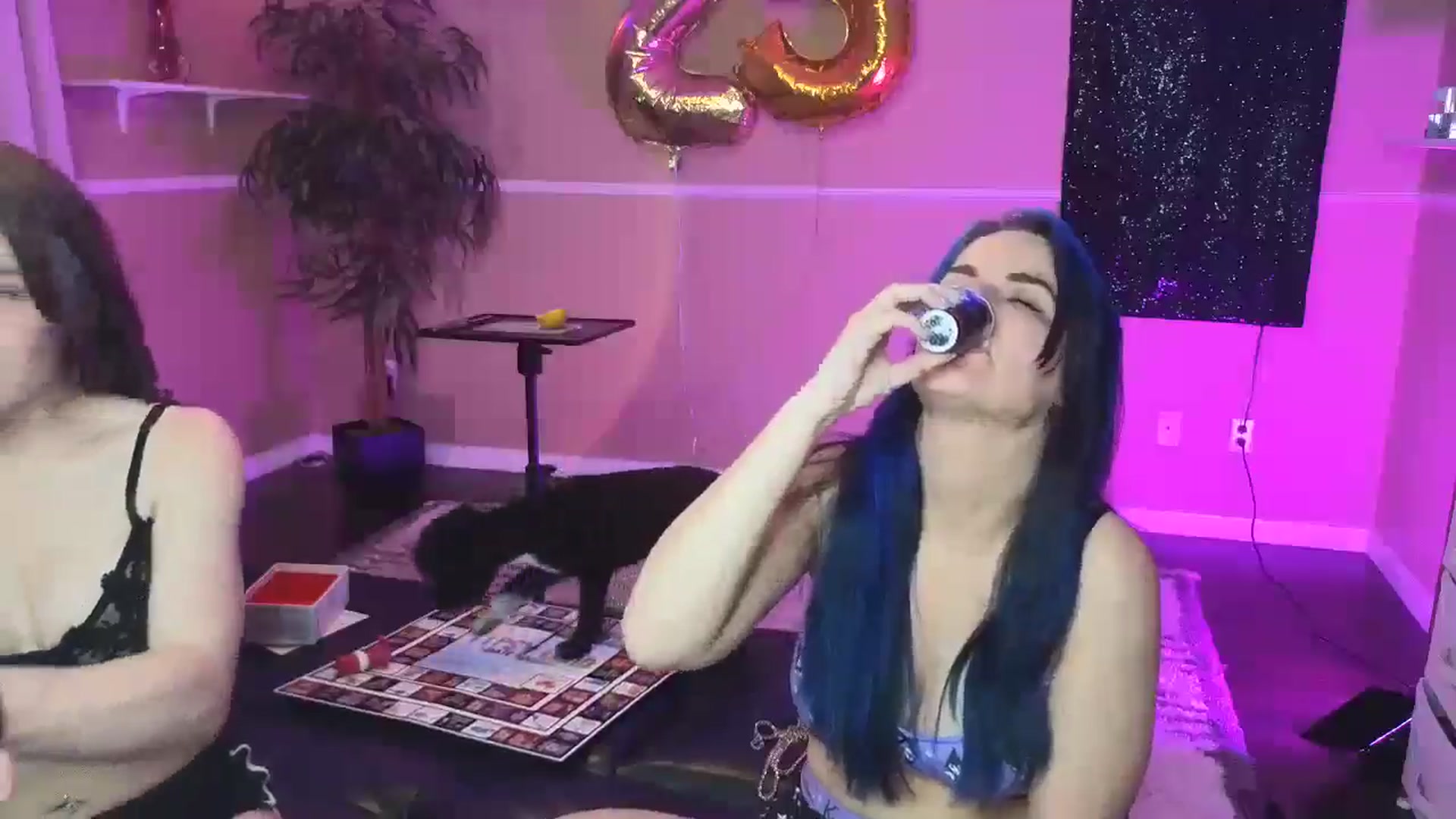 Gallery image thumbnail from DahliaIsDopey's myfreecams stream on, 02/27/2025, 07:14 image 7 of 20