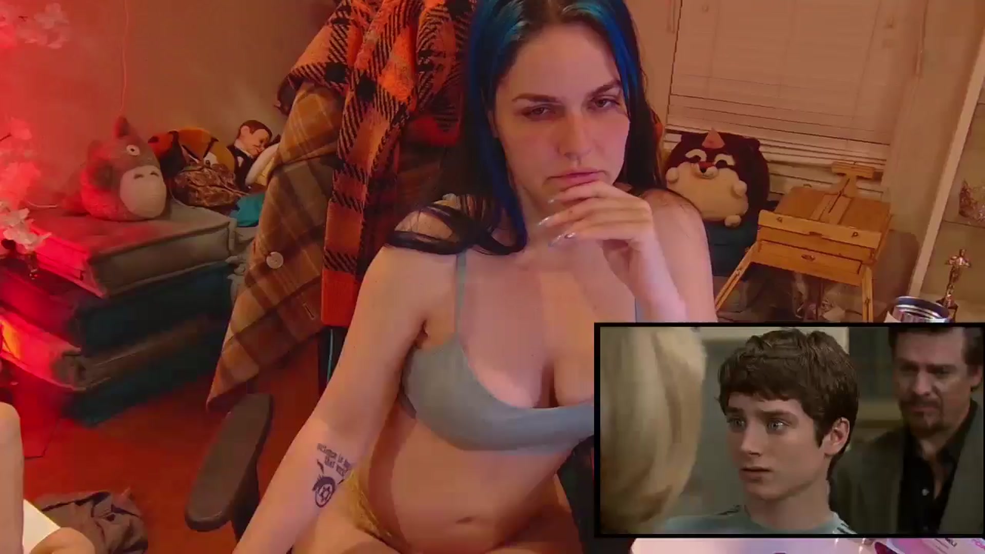 Gallery image thumbnail from DahliaIsDopey's myfreecams stream on, 03/13/2025, 04:05 image 7 of 20