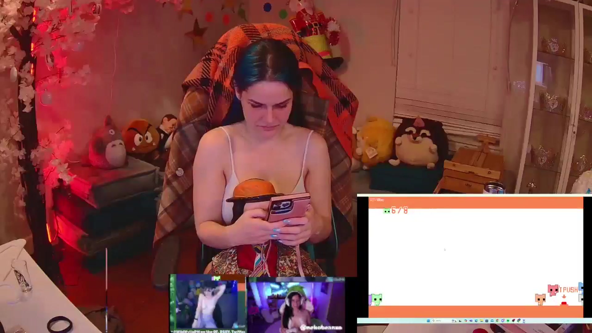 Gallery image thumbnail from DahliaIsDopey's myfreecams stream on, 03/14/2025, 04:49 image 8 of 20