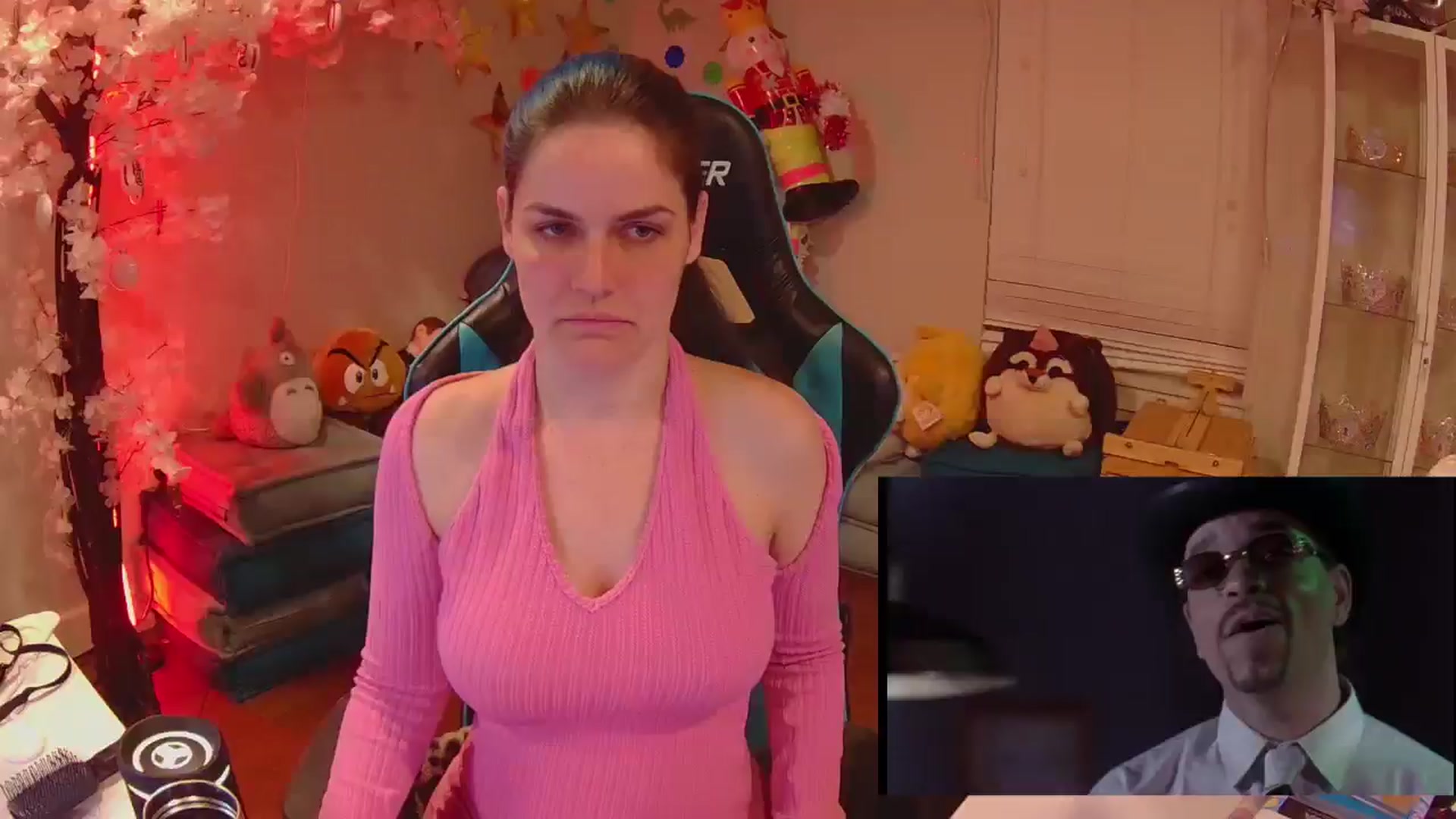 Gallery image thumbnail from DahliaIsDopey's myfreecams stream on, 03/23/2025, 03:50 image 19 of 20