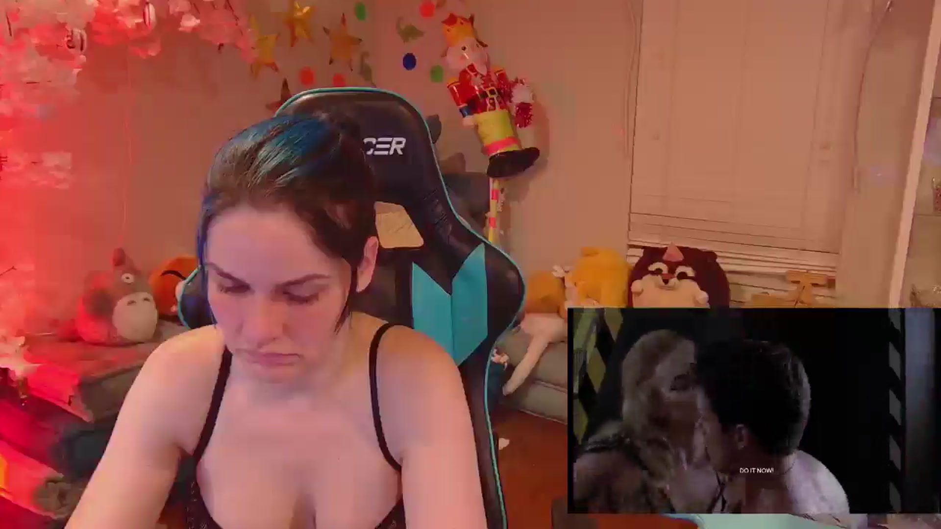 Gallery image thumbnail from DahliaIsDopey's myfreecams stream on, 03/27/2025, 03:36 image 10 of 20