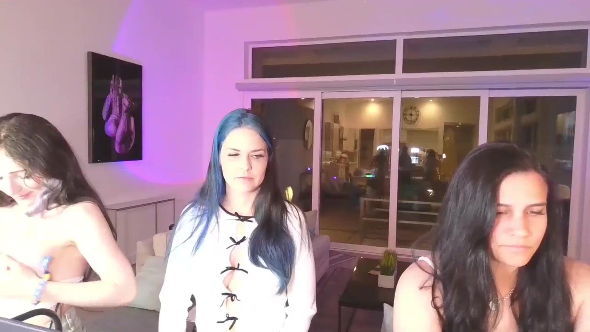 Gallery image thumbnail from DahliaIsDopey's myfreecams stream on, 04/15/2025, 05:07 image 2 of 20