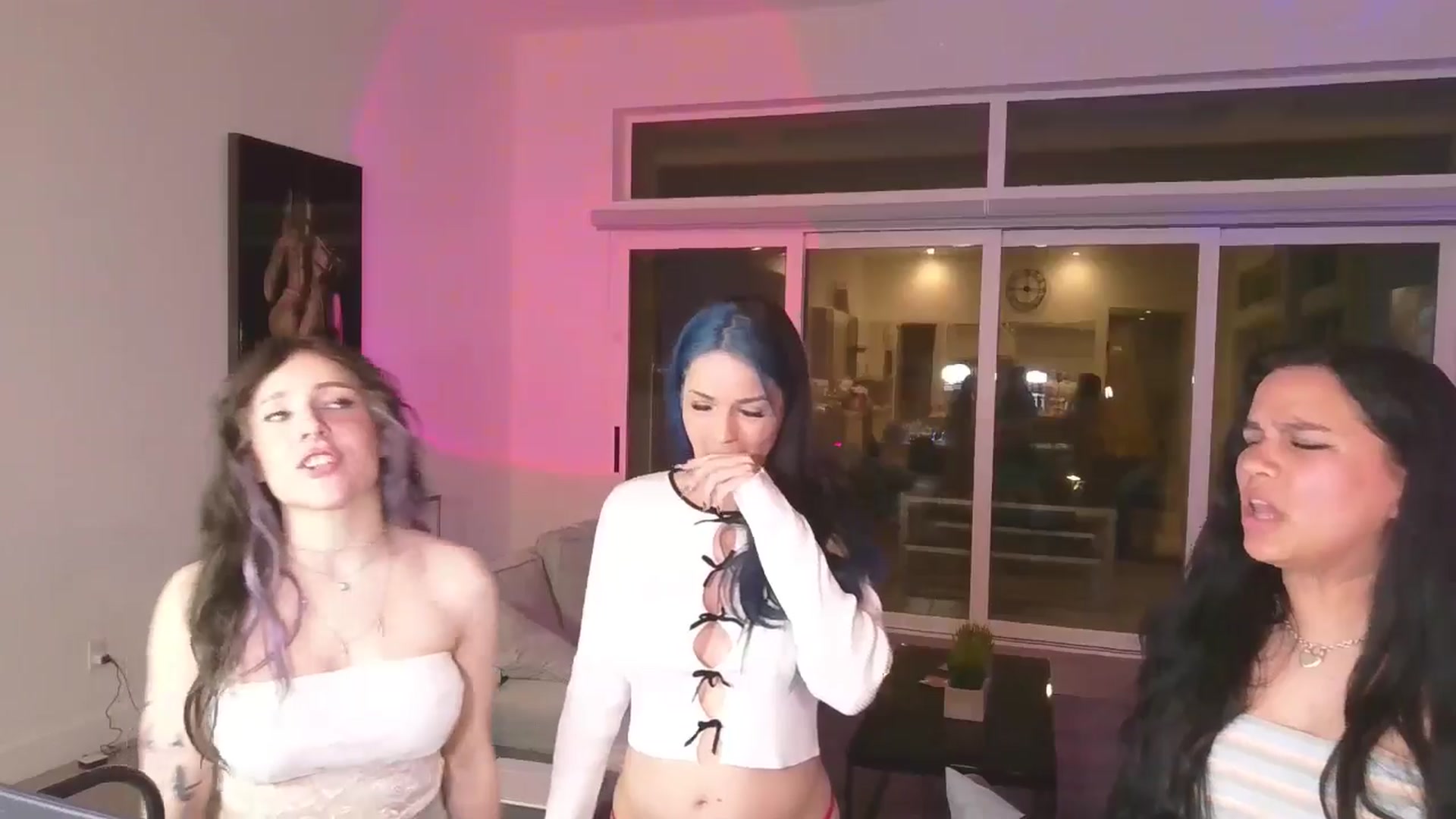 Gallery image thumbnail from DahliaIsDopey's myfreecams stream on, 04/15/2025, 05:07 image 11 of 20