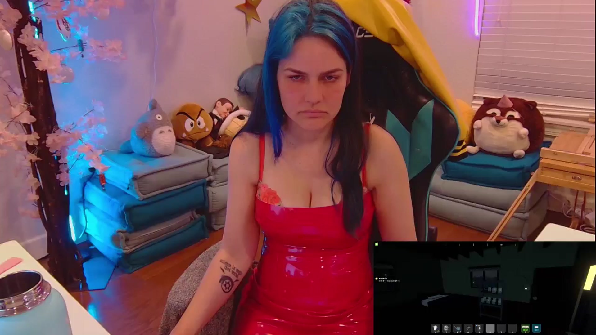 Gallery image thumbnail from DahliaIsDopey's myfreecams stream on, 04/19/2025, 02:56 image 4 of 20