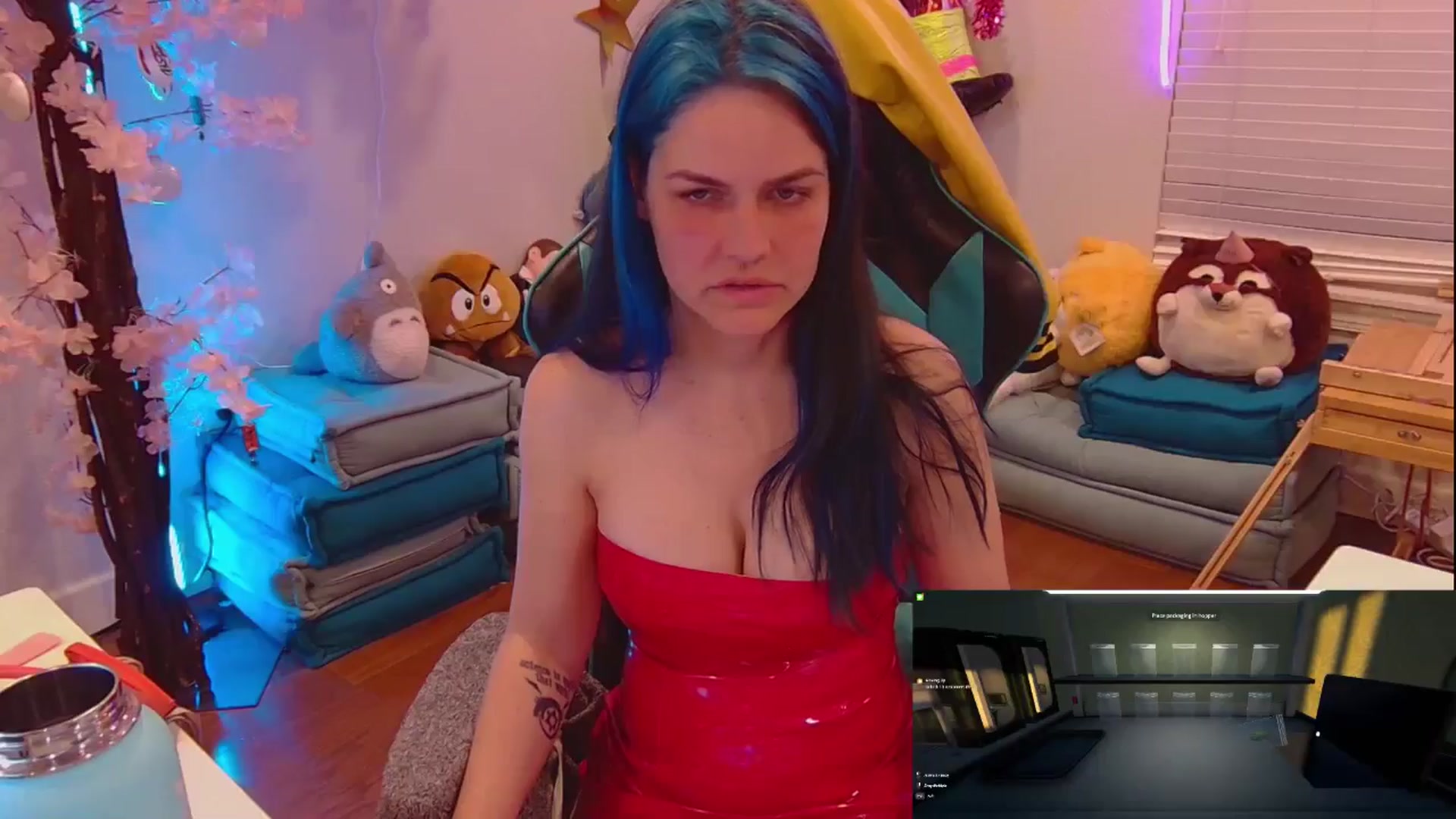 Gallery image thumbnail from DahliaIsDopey's myfreecams stream on, 04/19/2025, 02:56 image 14 of 20