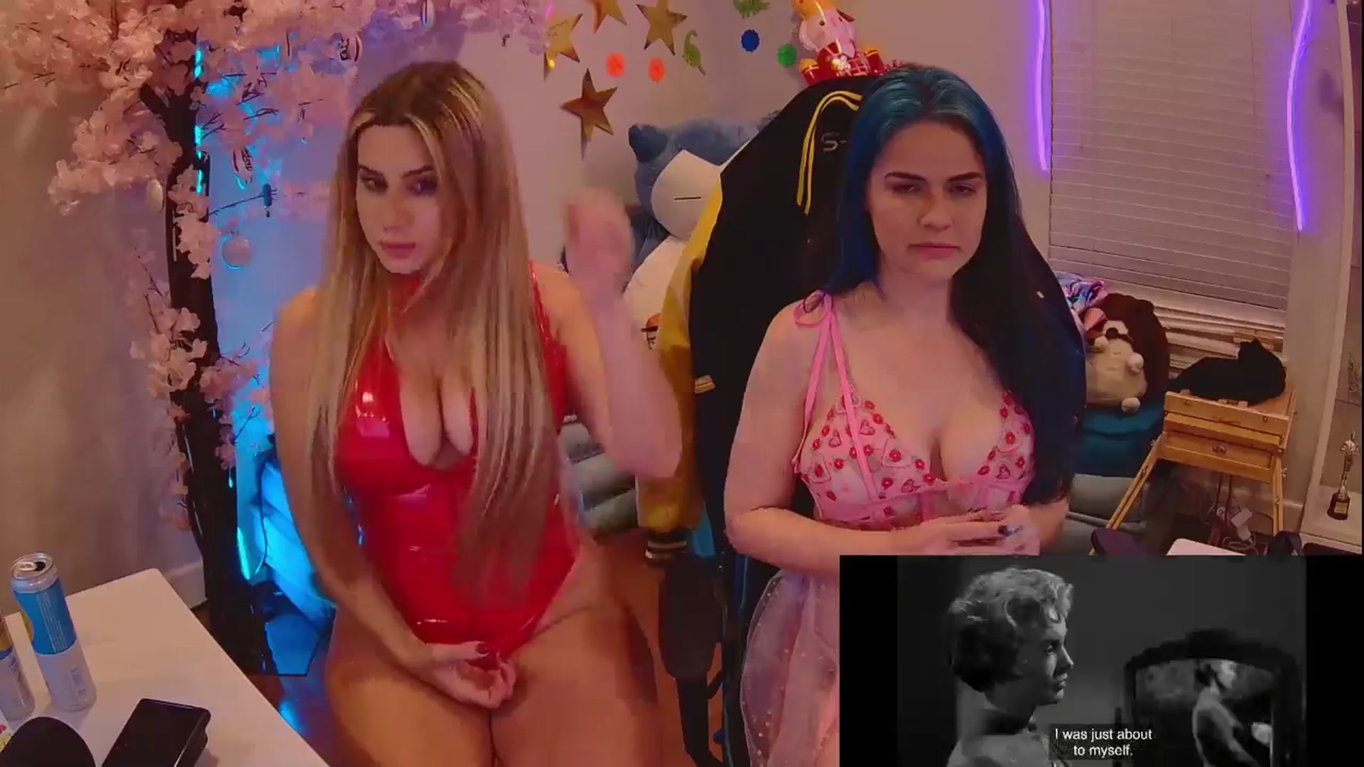 Gallery image thumbnail from DahliaIsDopey's myfreecams stream on, 04/25/2025, 03:53 image 11 of 20