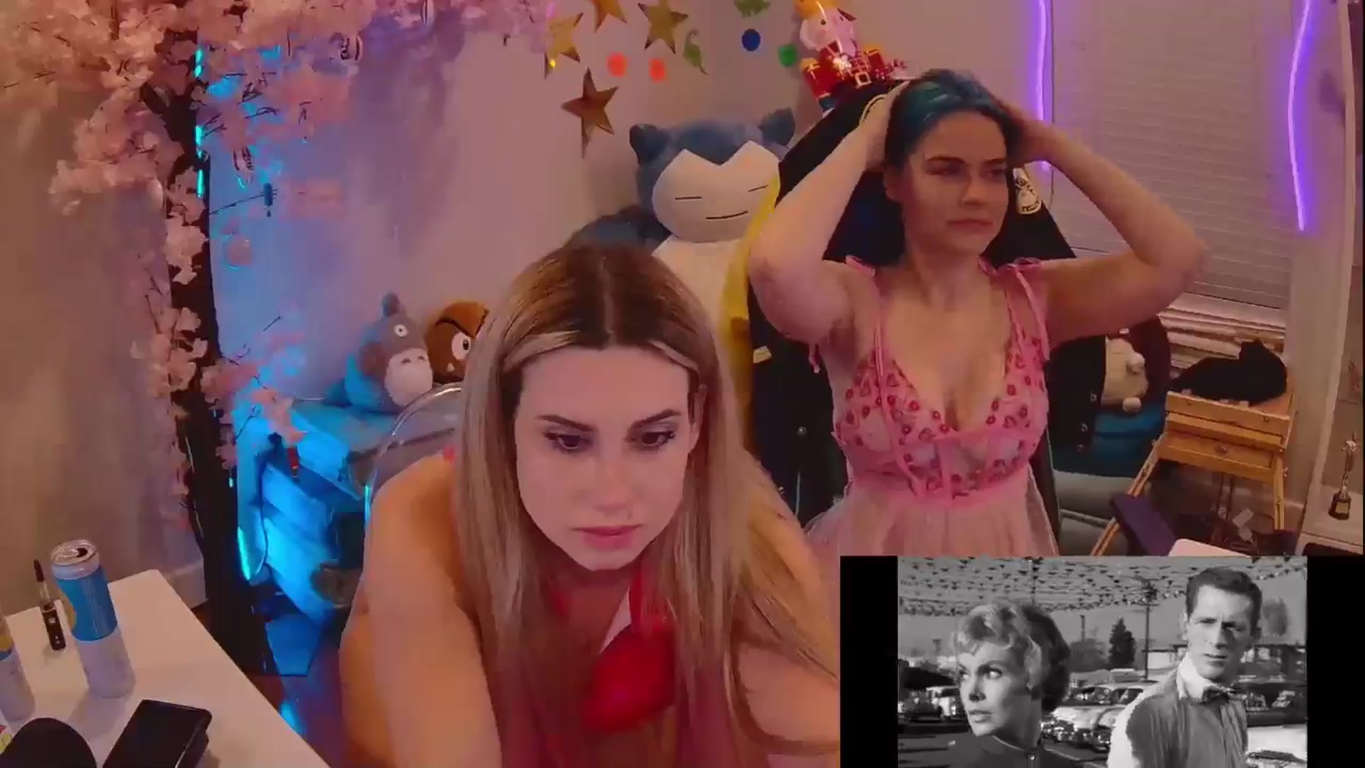 Gallery image thumbnail from DahliaIsDopey's myfreecams stream on, 04/25/2025, 03:53 image 9 of 20